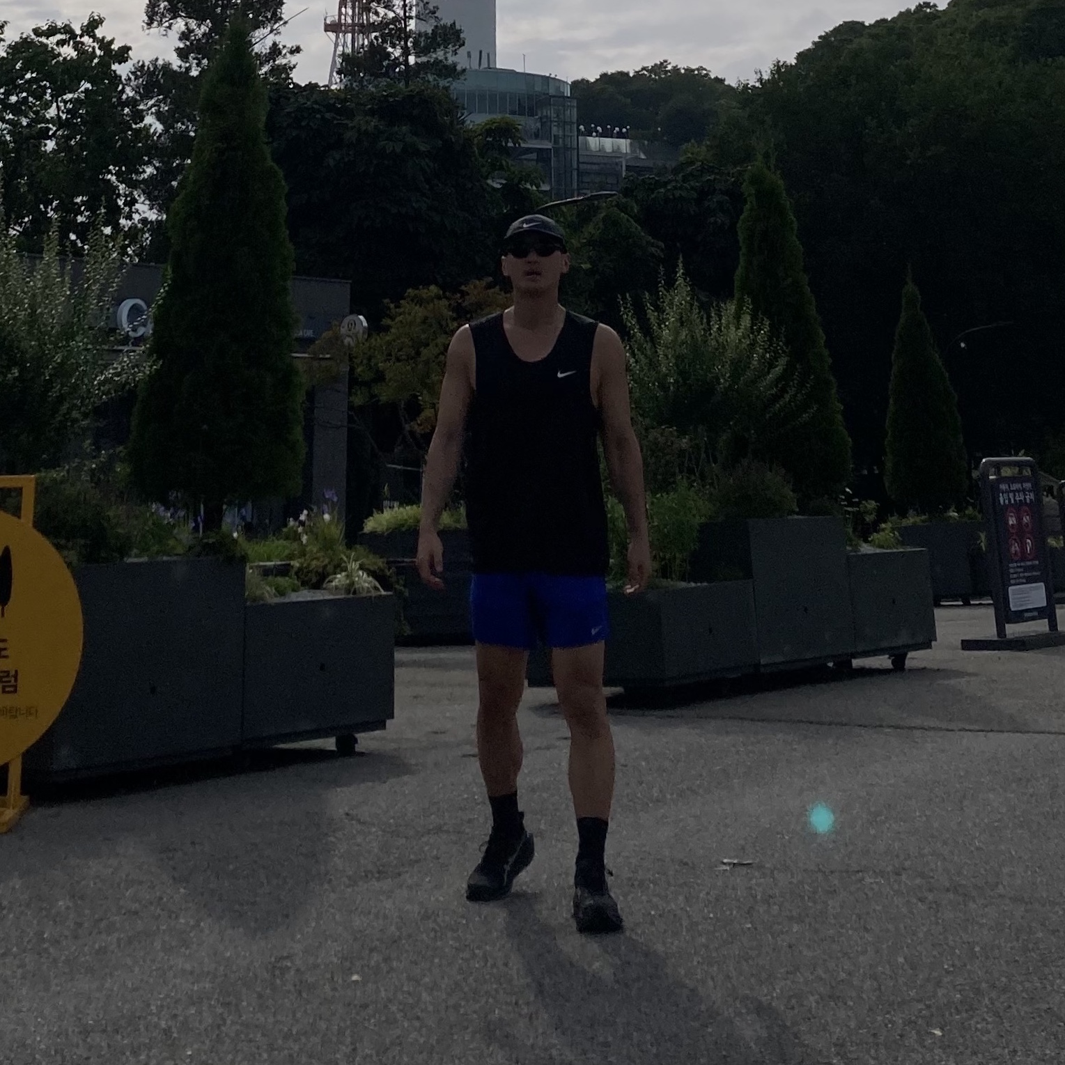 Nike Dri-Fit Hyverse Sleeveless Fitness Tank Top Black White - Asia 착용 스타일