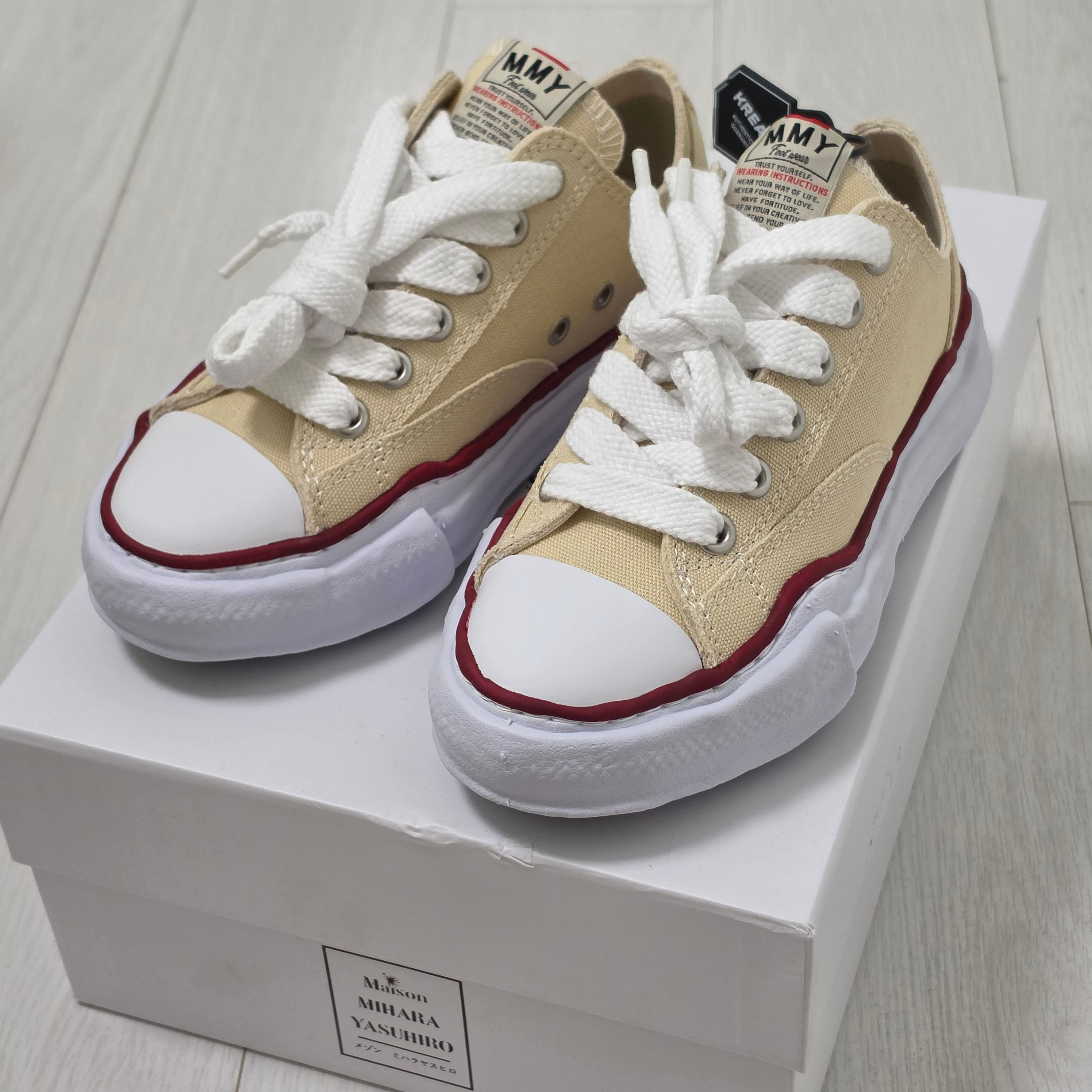 Maison Mihara Yasuhiro Peterson OG Sole Canvas Low-top Sneakers Natural 착용 스타일