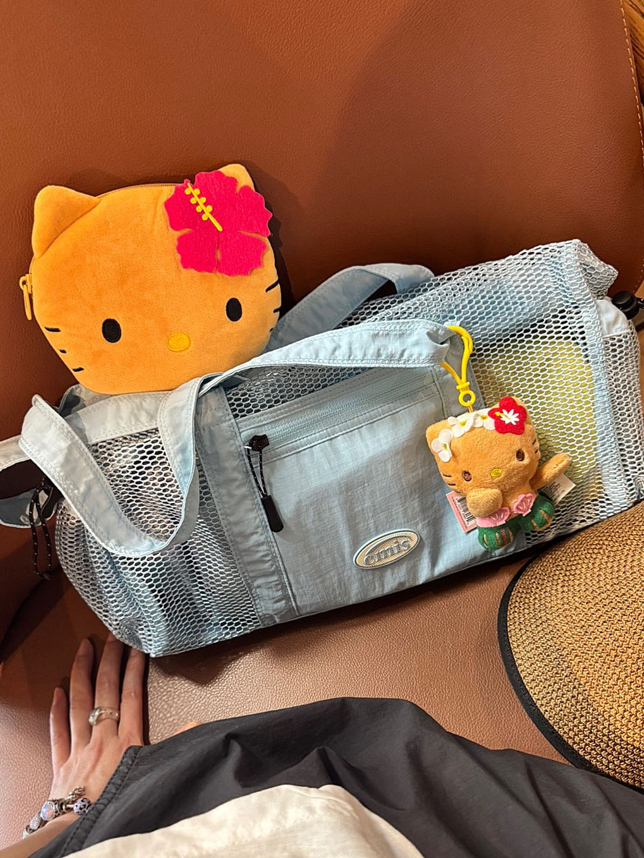 (W) Taw&Toe x Sanrio Hello Kitty Candy Pink, (Kids) Uniqlo UT x Monchhichi T-Shirt Off White 착용 스타일 - 2