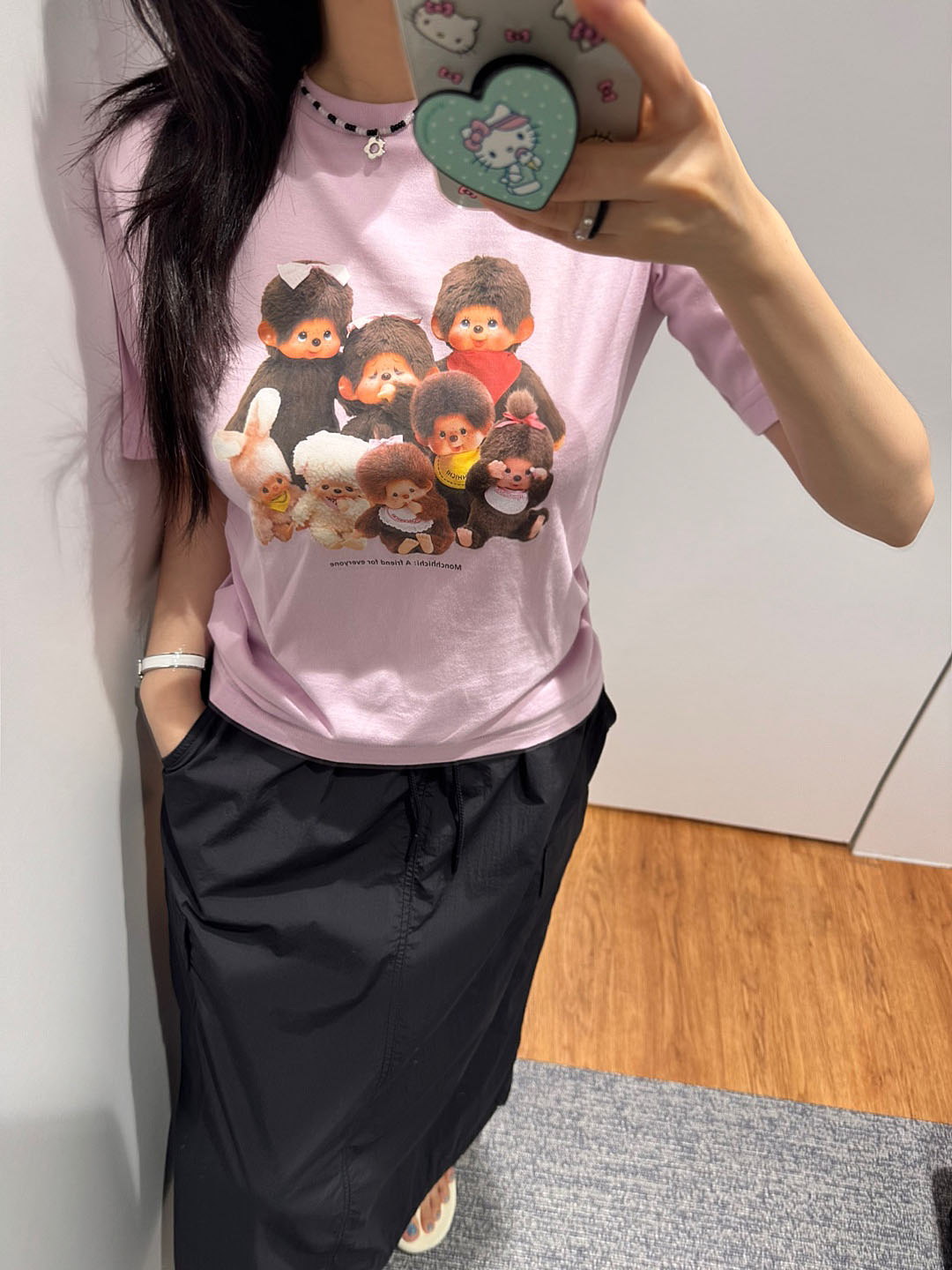 (W) Taw&Toe x Sanrio Hello Kitty Candy Pink, (Kids) Uniqlo UT x Monchhichi T-Shirt Off White 착용 스타일 - 1