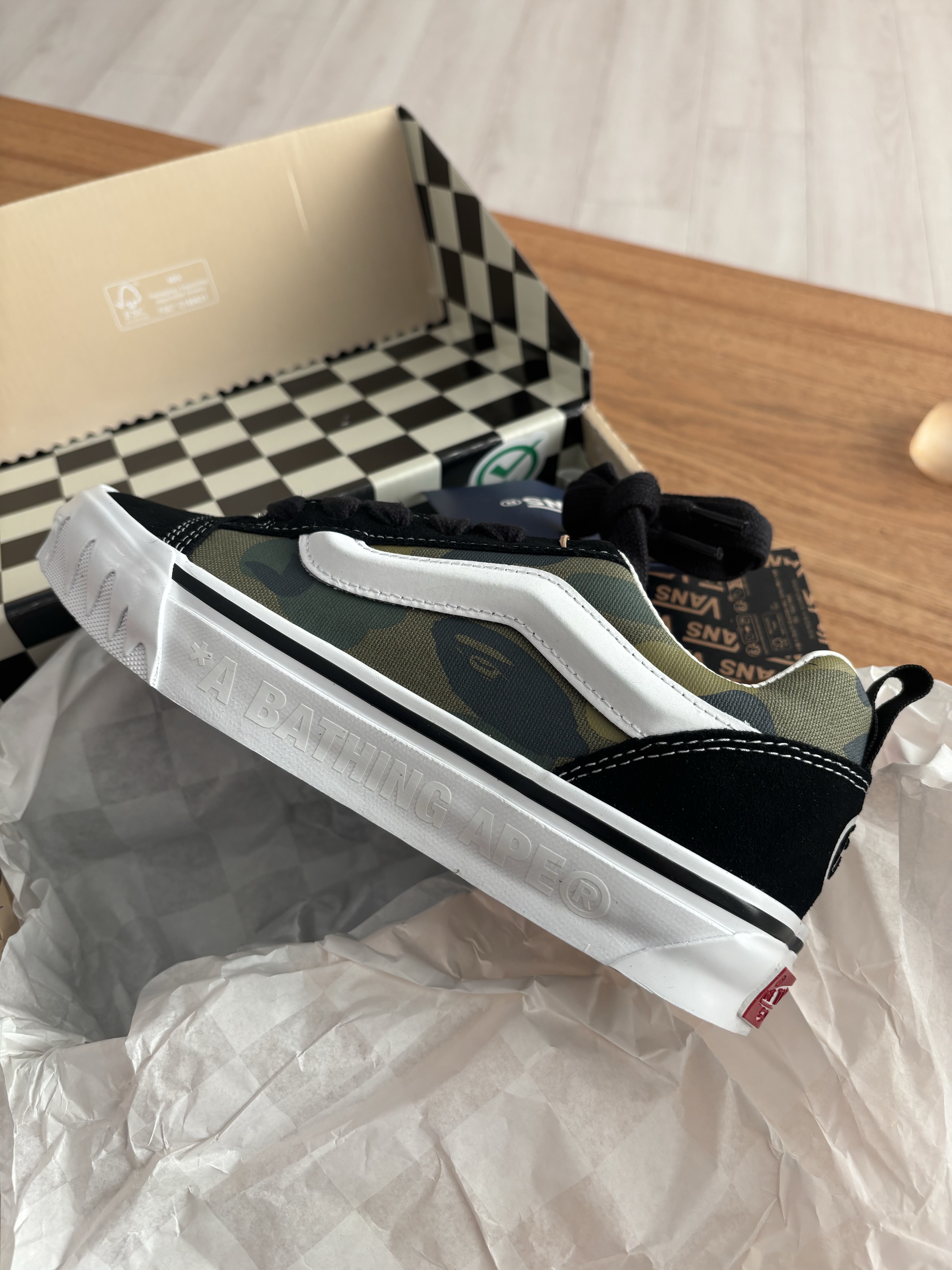 Vans x BAPE Premium Knu-Skool Camo Green 착용 스타일