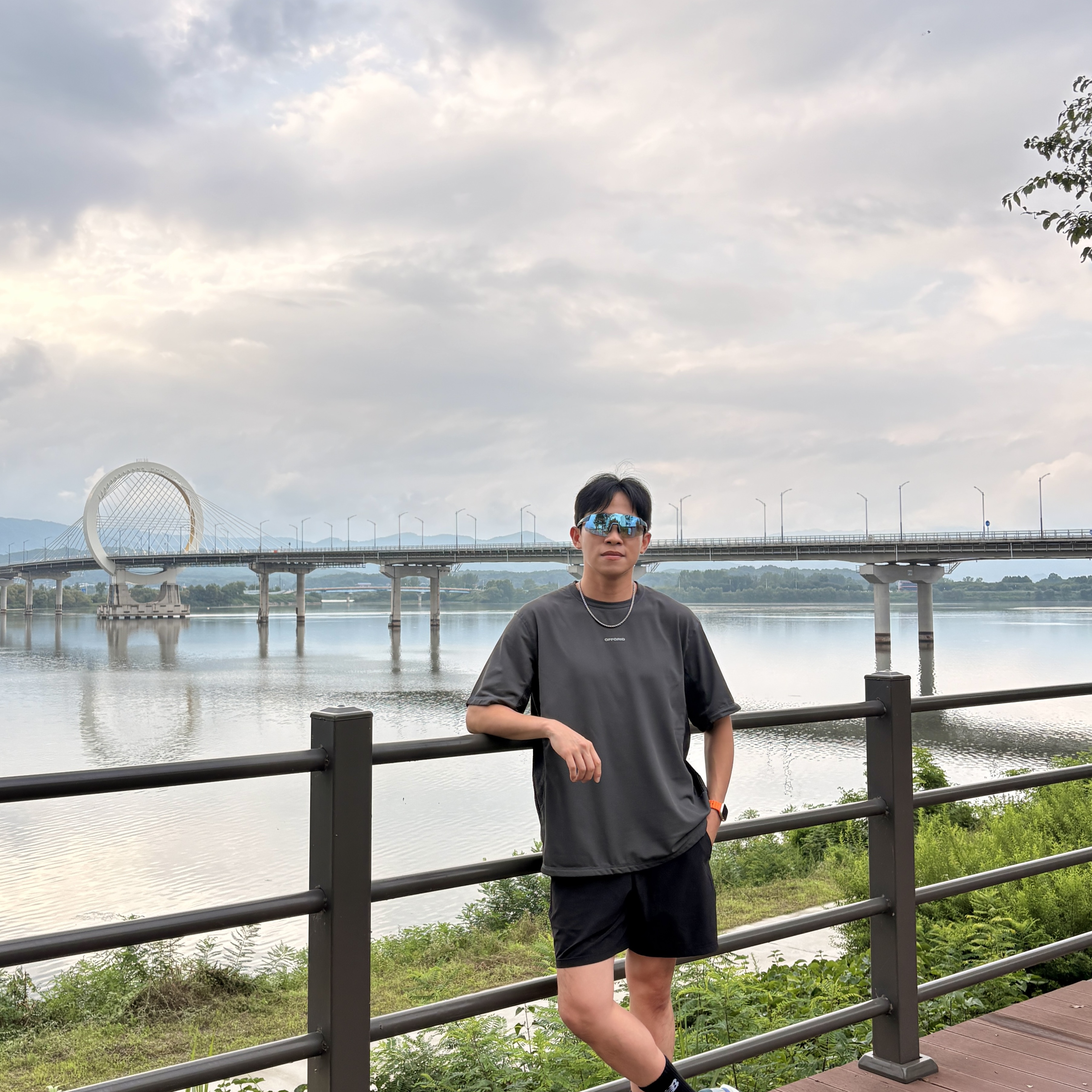 Lululemon Pace Breaker Linerless Shorts 7 Inch Black, OFFGRID Ventra Octa Shortsleeve Charcoal 착용 스타일 - 4