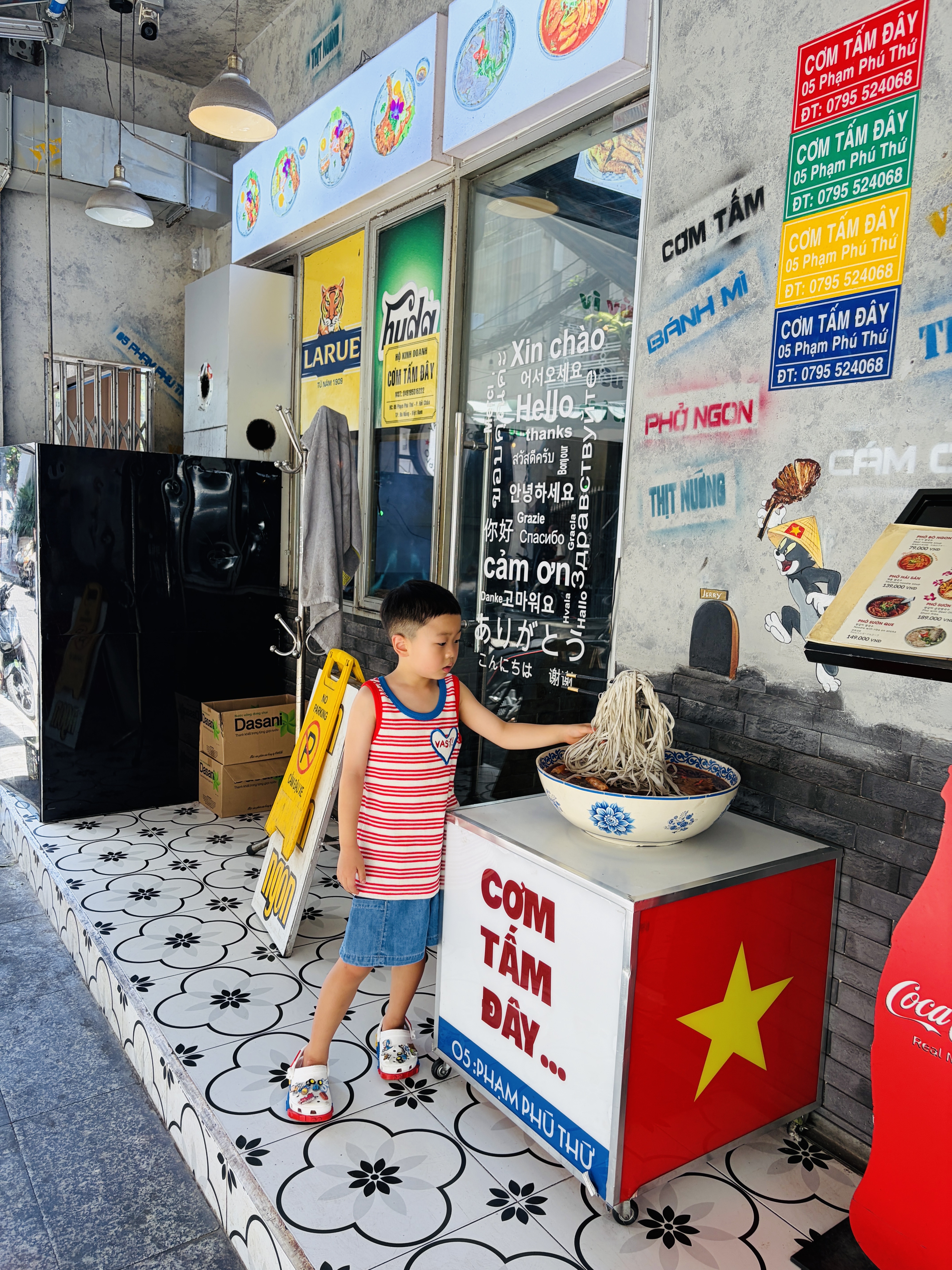 (Kids) Crocs x Lego Creativity Clog White 착용 스타일 - 2