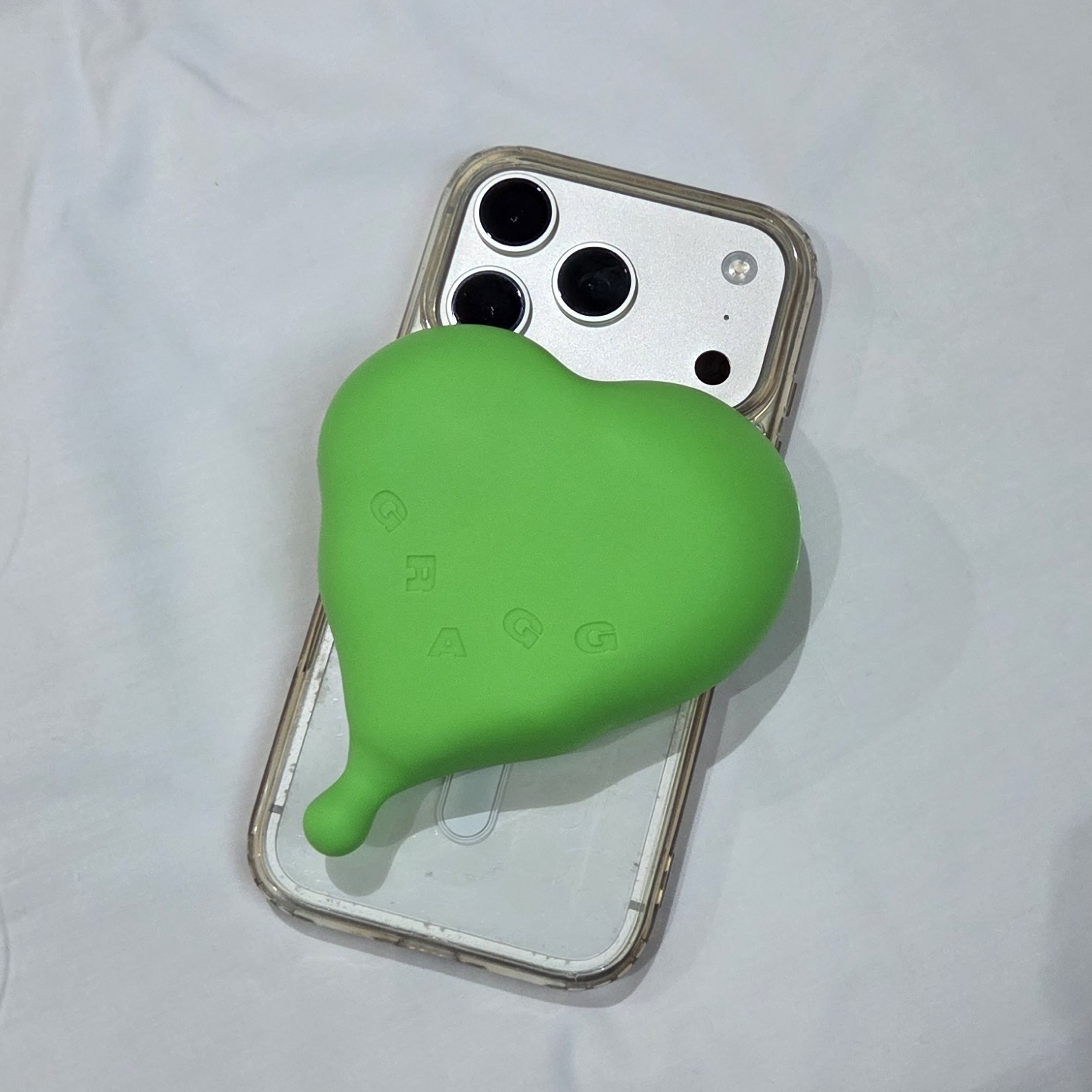 GRAGG MAGSAFE FLOW HEART BATTERY [9 COLOR] 착용 스타일 - 3