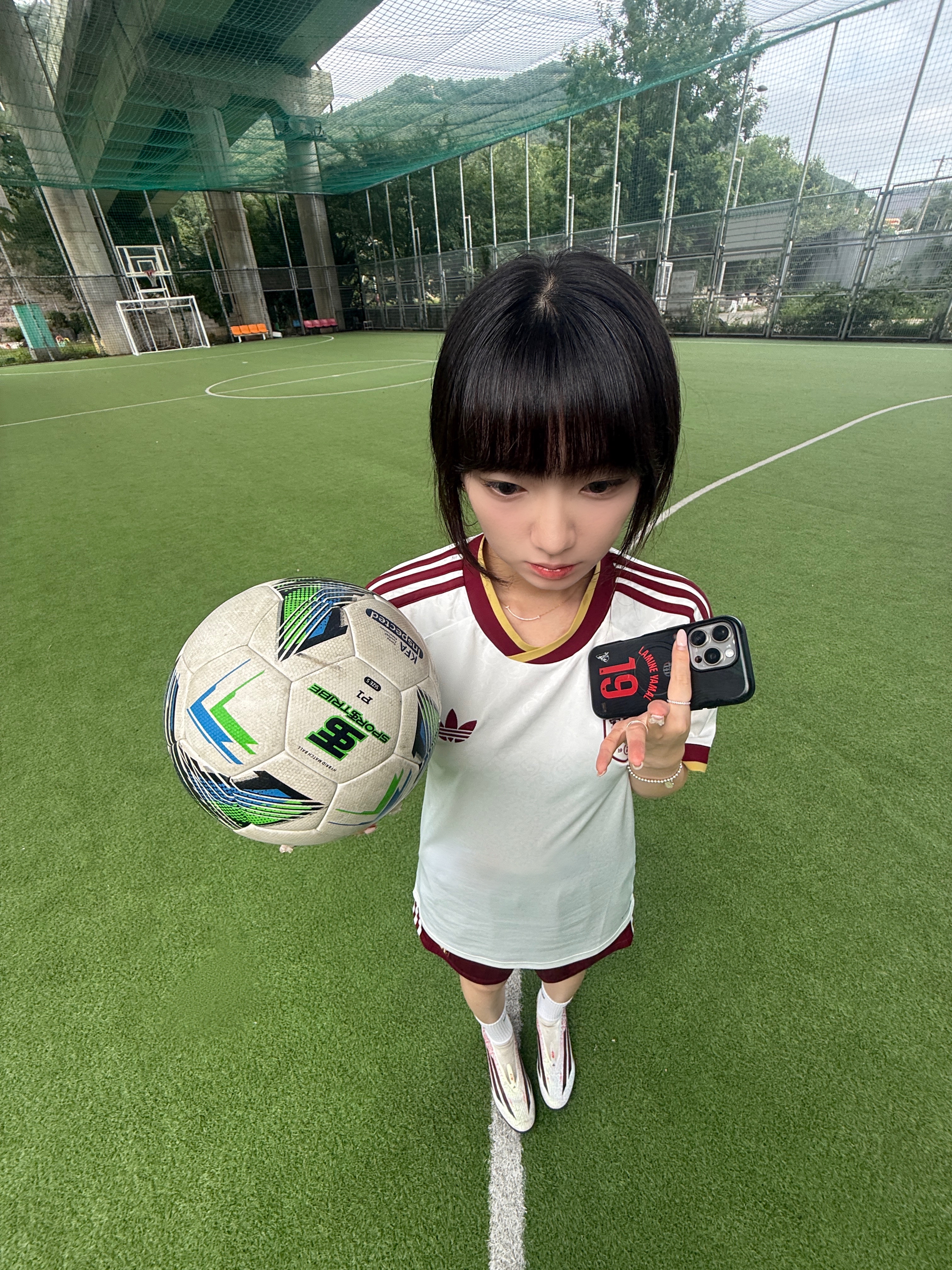 Adidas Spain 2026 Away Jersey Off White - KR Sizing (Non Marking Ver.) 착용 스타일 - 4