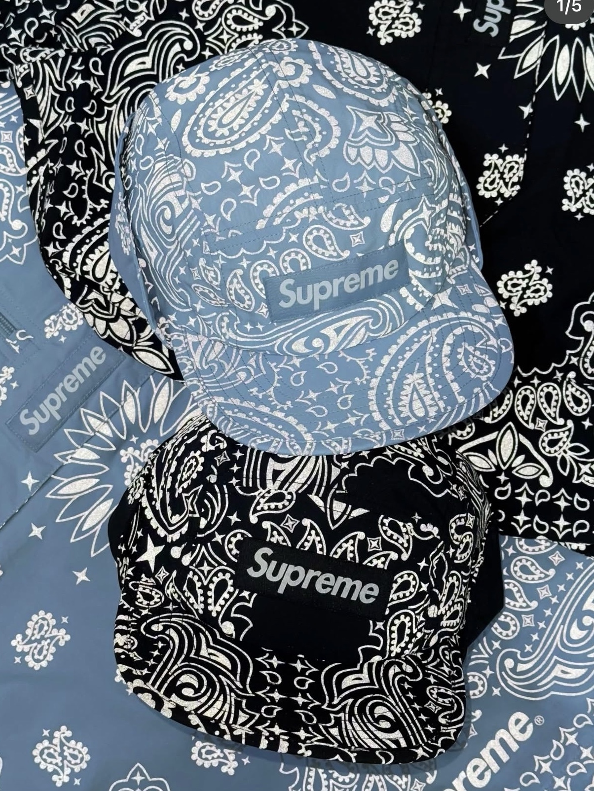 Supreme Reflective Bandana Anorak Light Blue - 26SS 착용 스타일 - 2