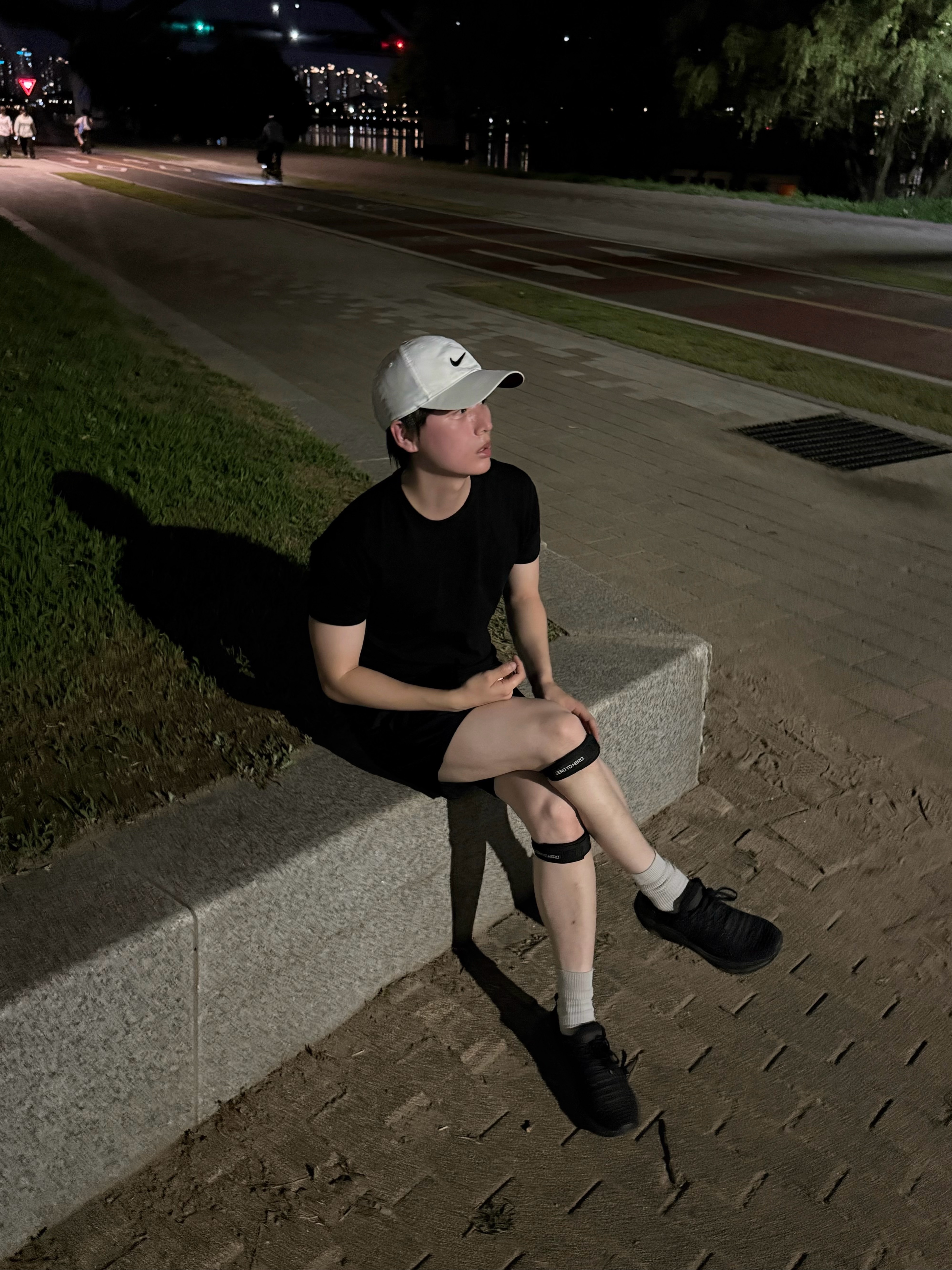 Nike Legacy 91 Tech Cap White, [KREAM 단독] runwhither Mesh Cap Ivory 착용 스타일 - 1