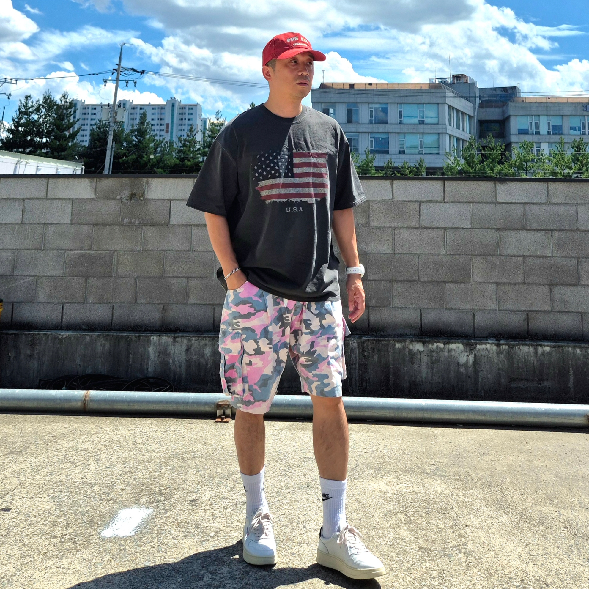 Autry Medalist Low Leather Sneakers White Black, Sunday Ceremony Vintage Washed 5 Panel Cotton Cap - Red 착용 스타일 - 2