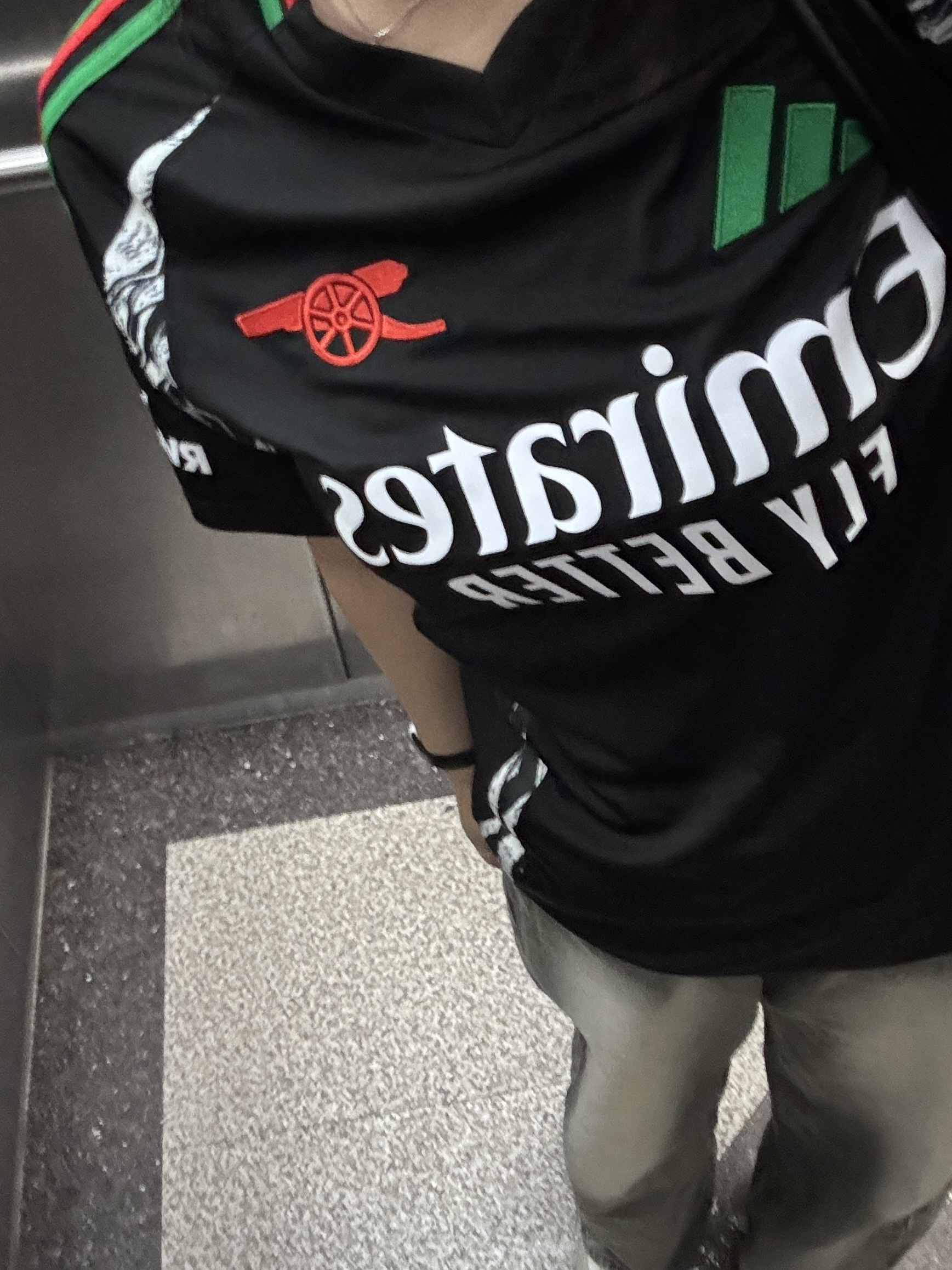Adidas Arsenal 2024/25 Away Jersey Black - KR Sizing (Non Marking Ver.) 착용 스타일 - 1