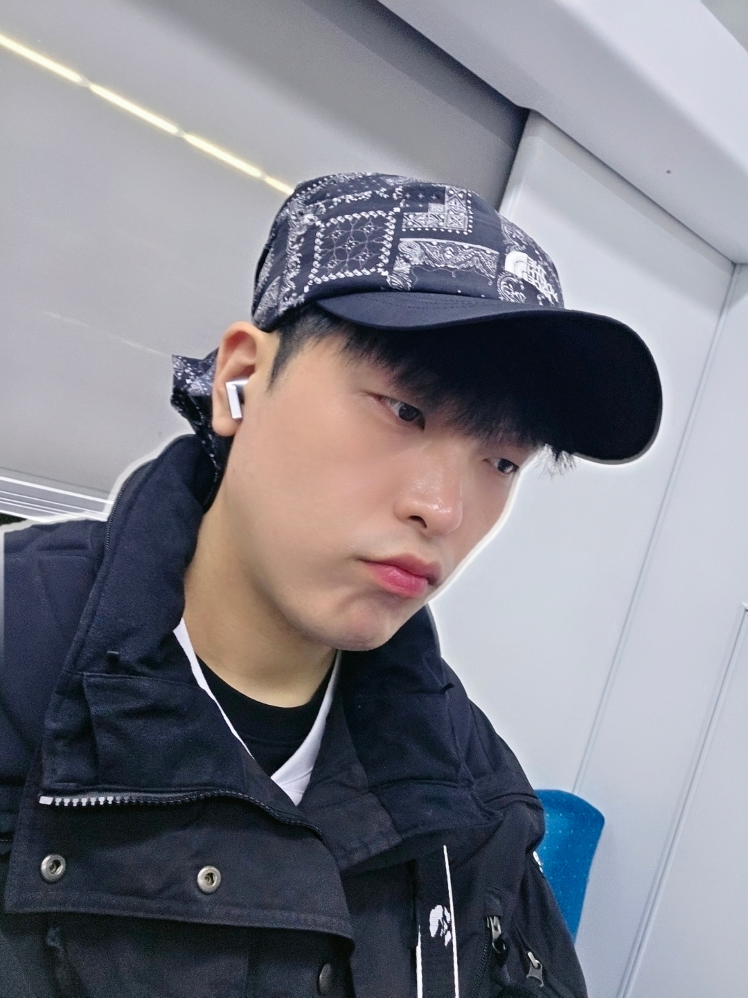(W) The North Face Bandana Cap Black - 26SS 착용 스타일