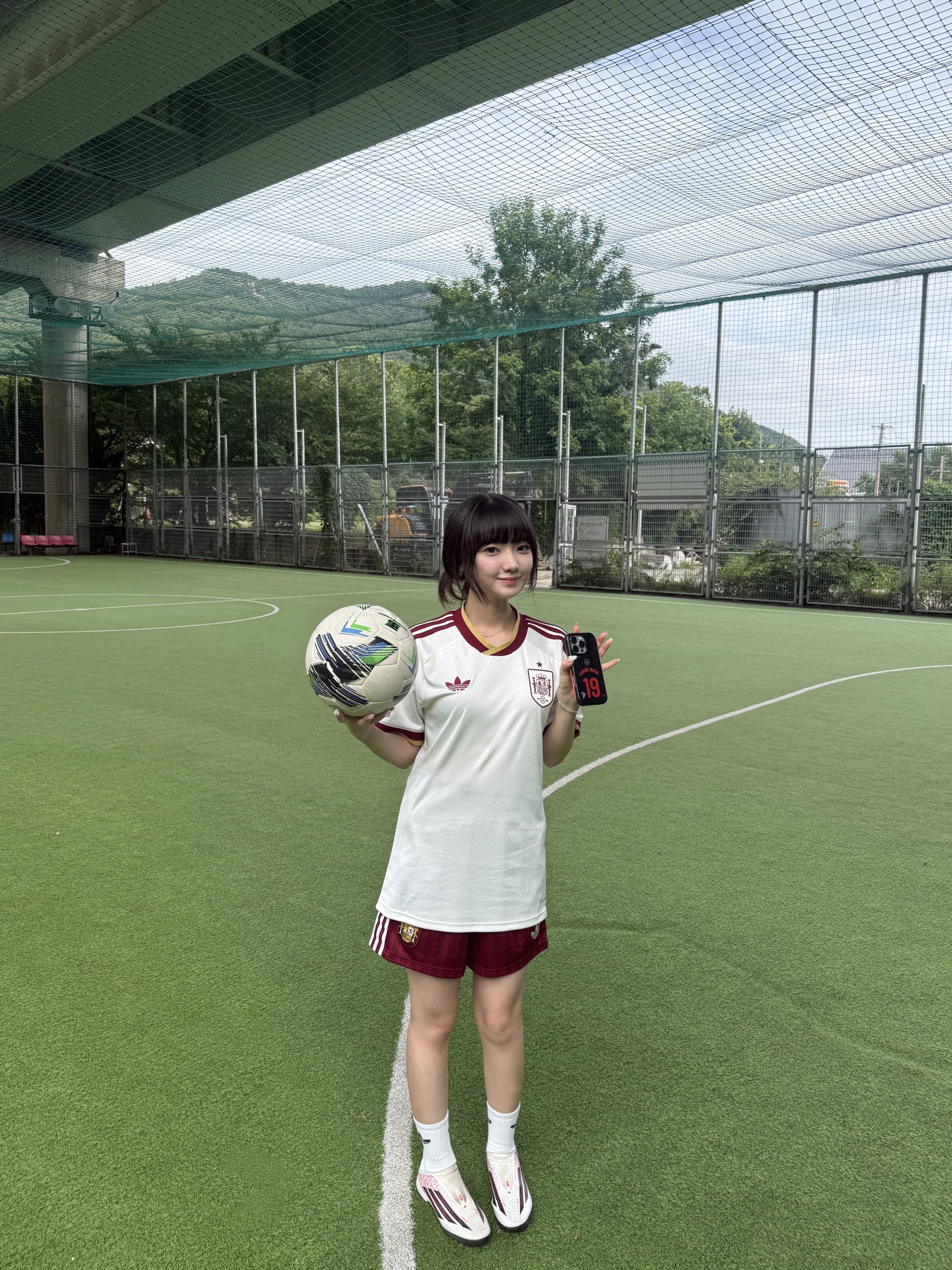 Adidas Spain 2026 Away Jersey Off White - KR Sizing (Non Marking Ver.) 착용 스타일 - 2