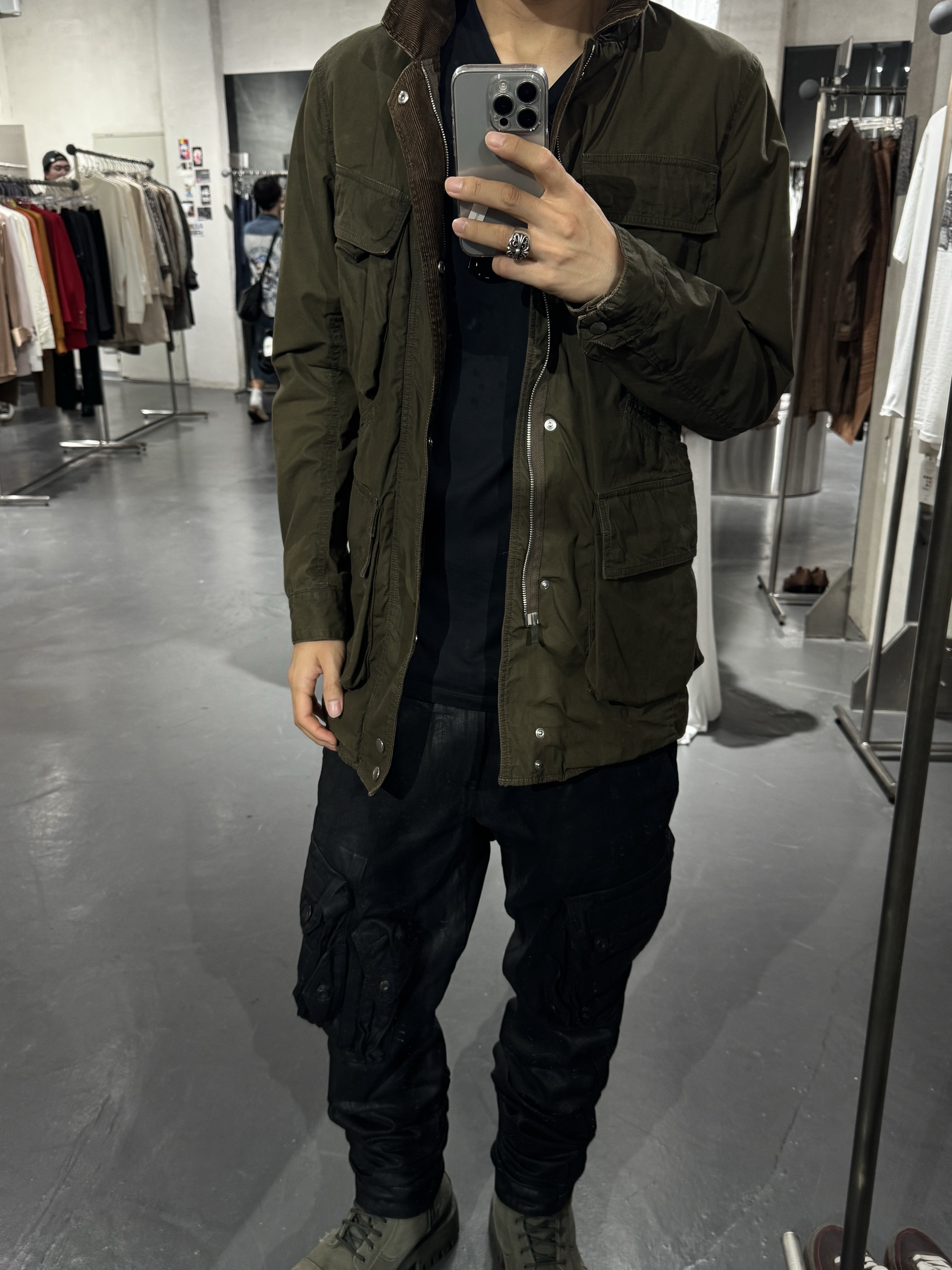 Balenciaga Combat Strike 20mm Boot Kaki 착용 스타일 - 1