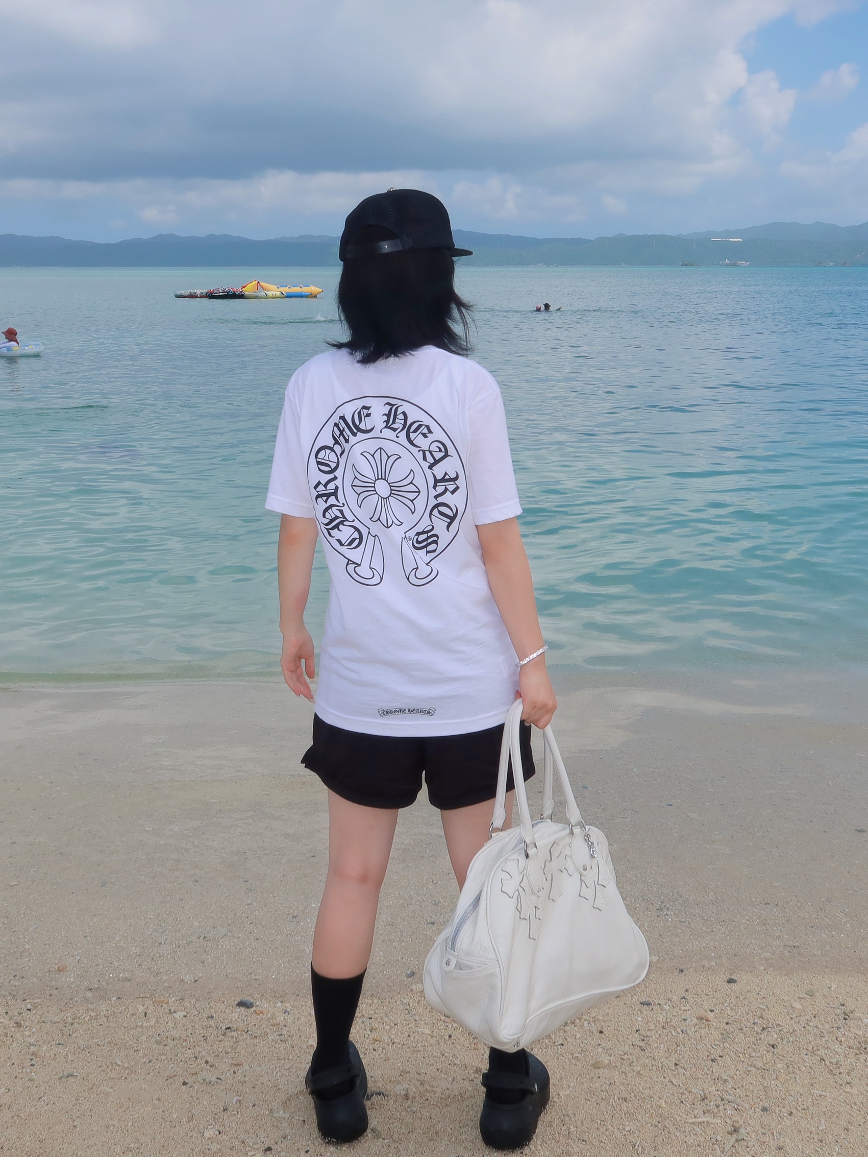 Chrome Hearts Horseshoe Logo Pocket T-Shirt White 착용 스타일