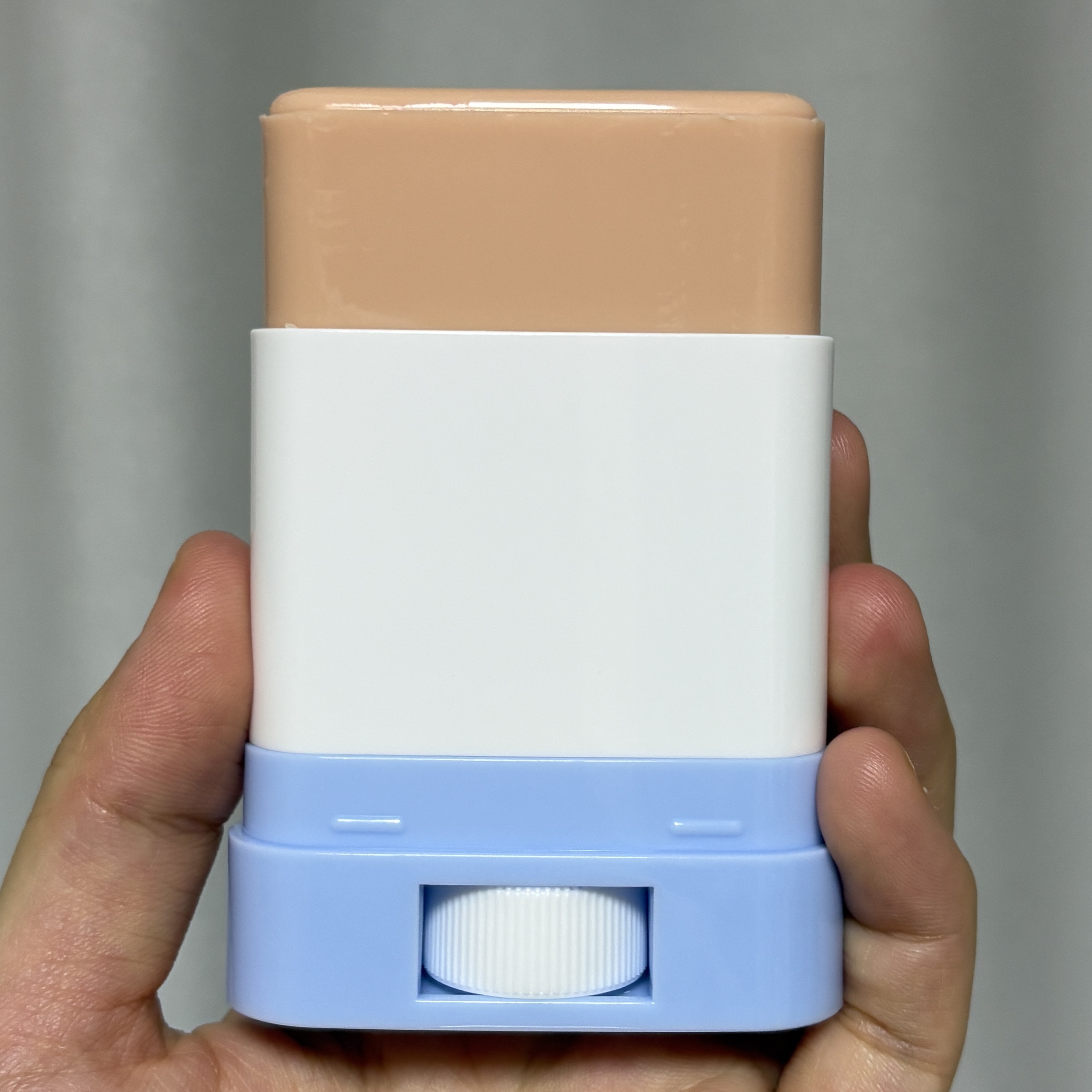 DOINGWHAT SKIN-TONE LAYERING SUN STICK 착용 스타일