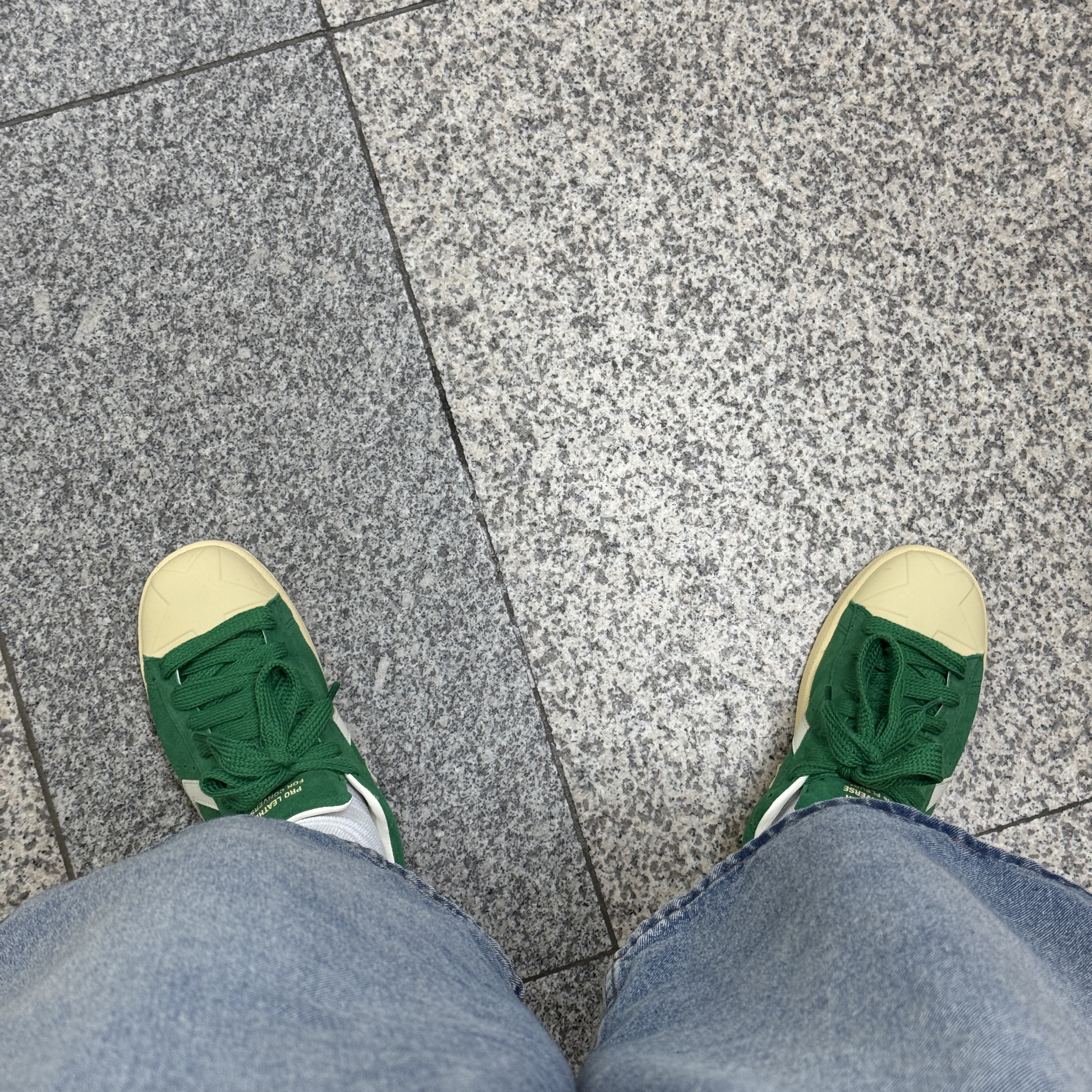Converse x Golf Le Fleur 1908 Pro Leather Amazon Banana Crepe 착용 스타일 - 2