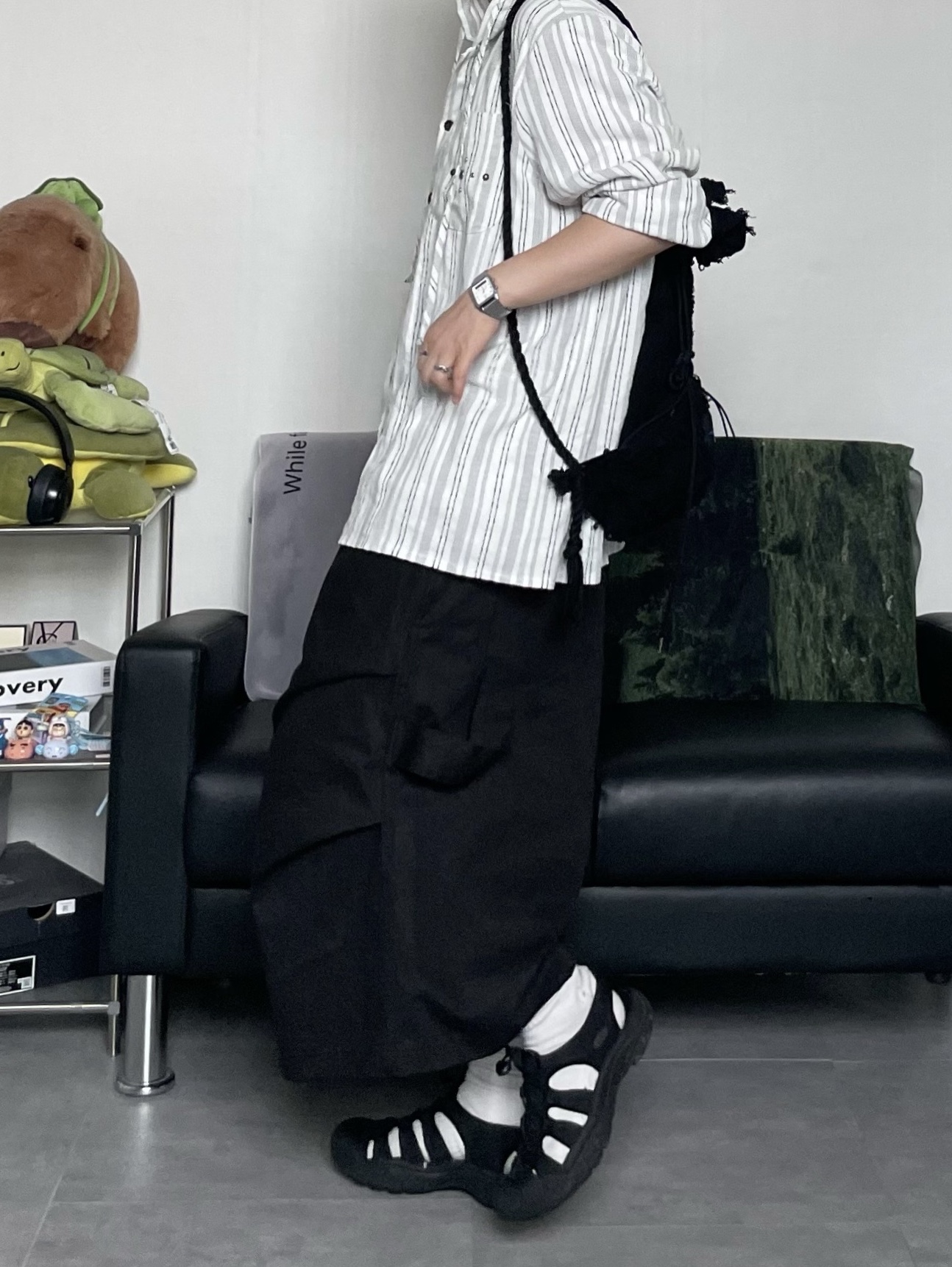 (W) Keen Newport H2 Triple Black, New Era MLB New York Yankees Basic 59Fifty Fitted Cap Black White 착용 스타일 - 3