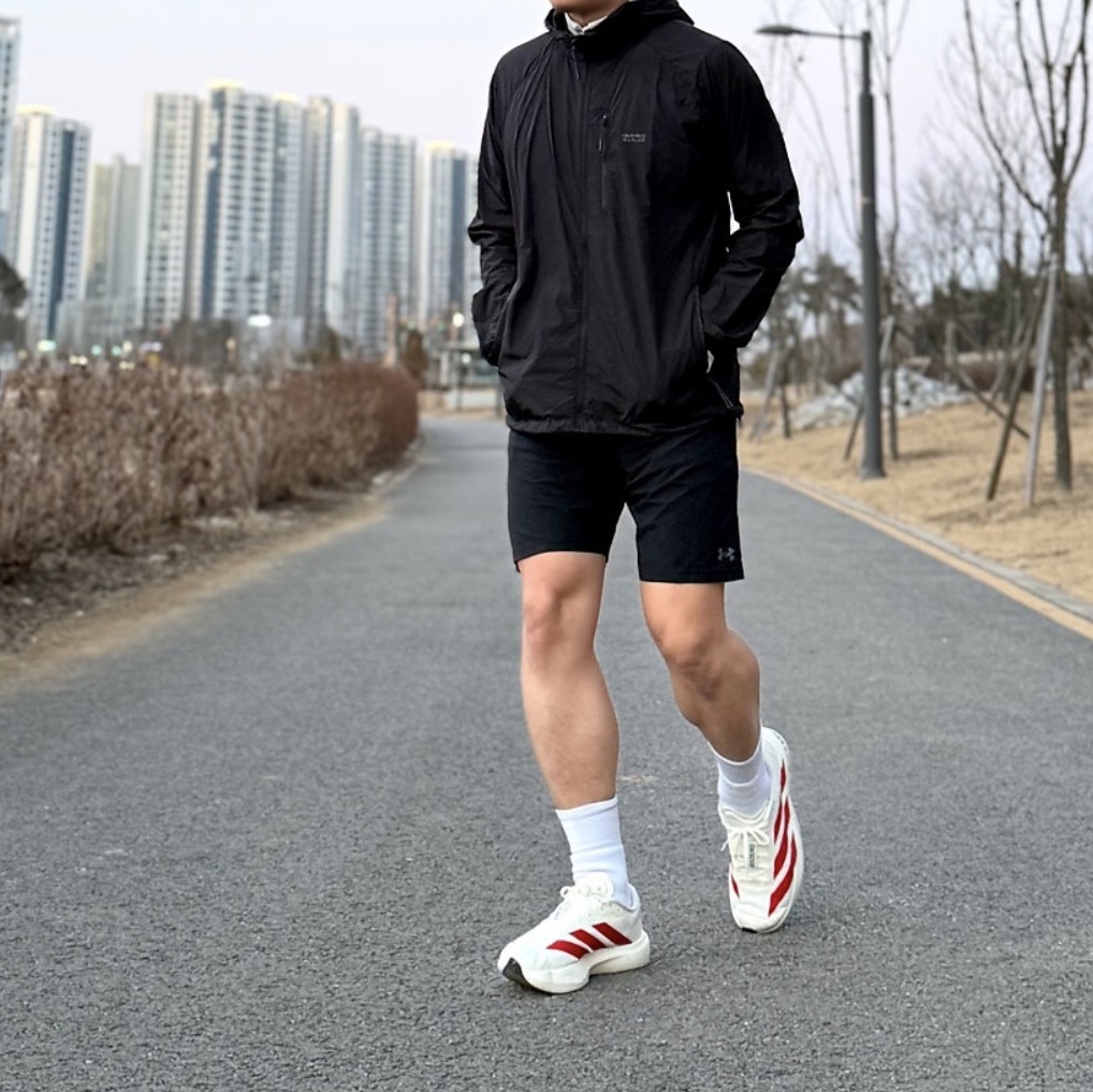Adidas Adizero Adios Pro 4 Off White Better Scarlet 착용 스타일 - 1