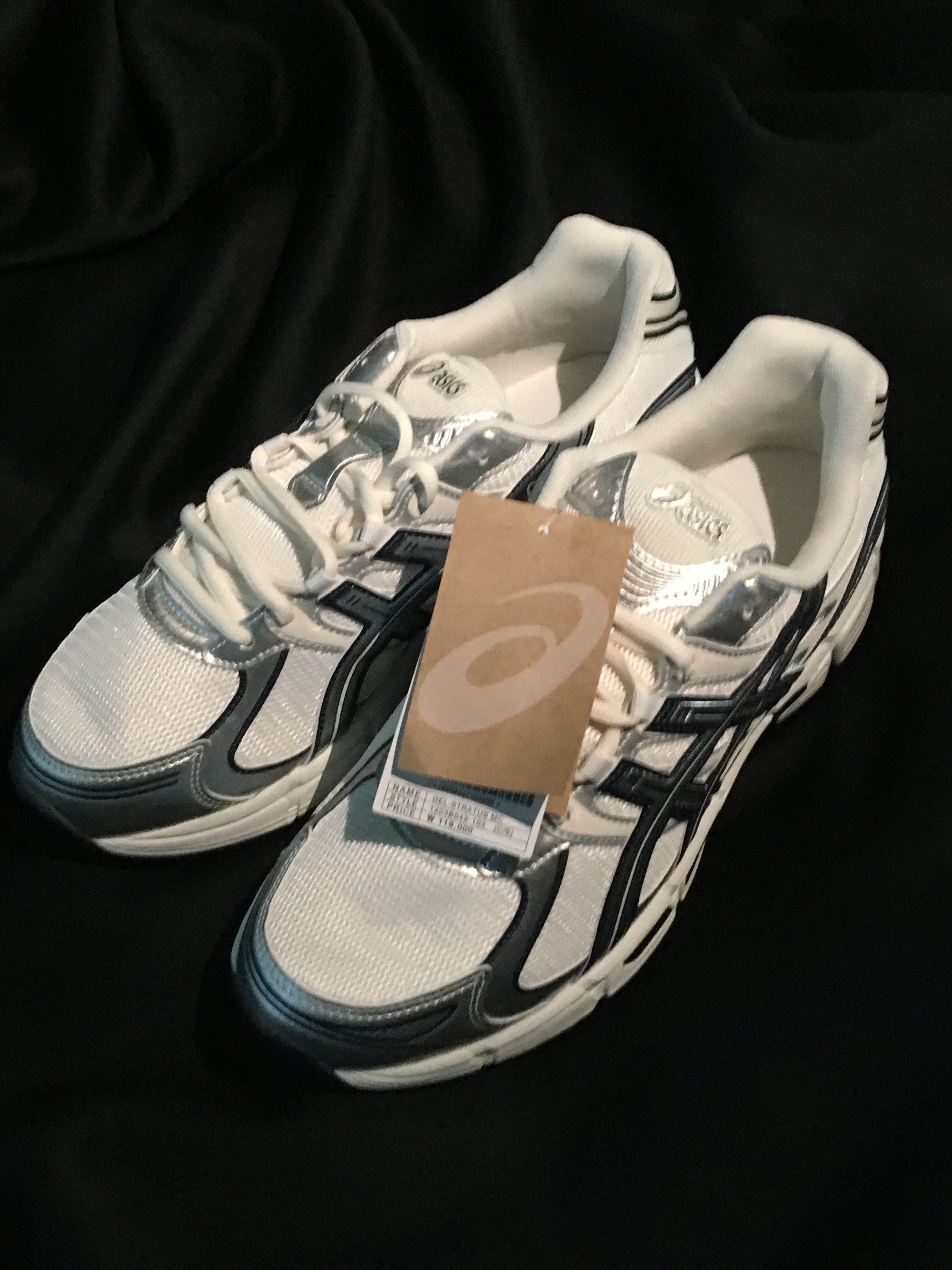 Asics Gel-Stratus MC Cream Pure Silver 착용 스타일 - 5