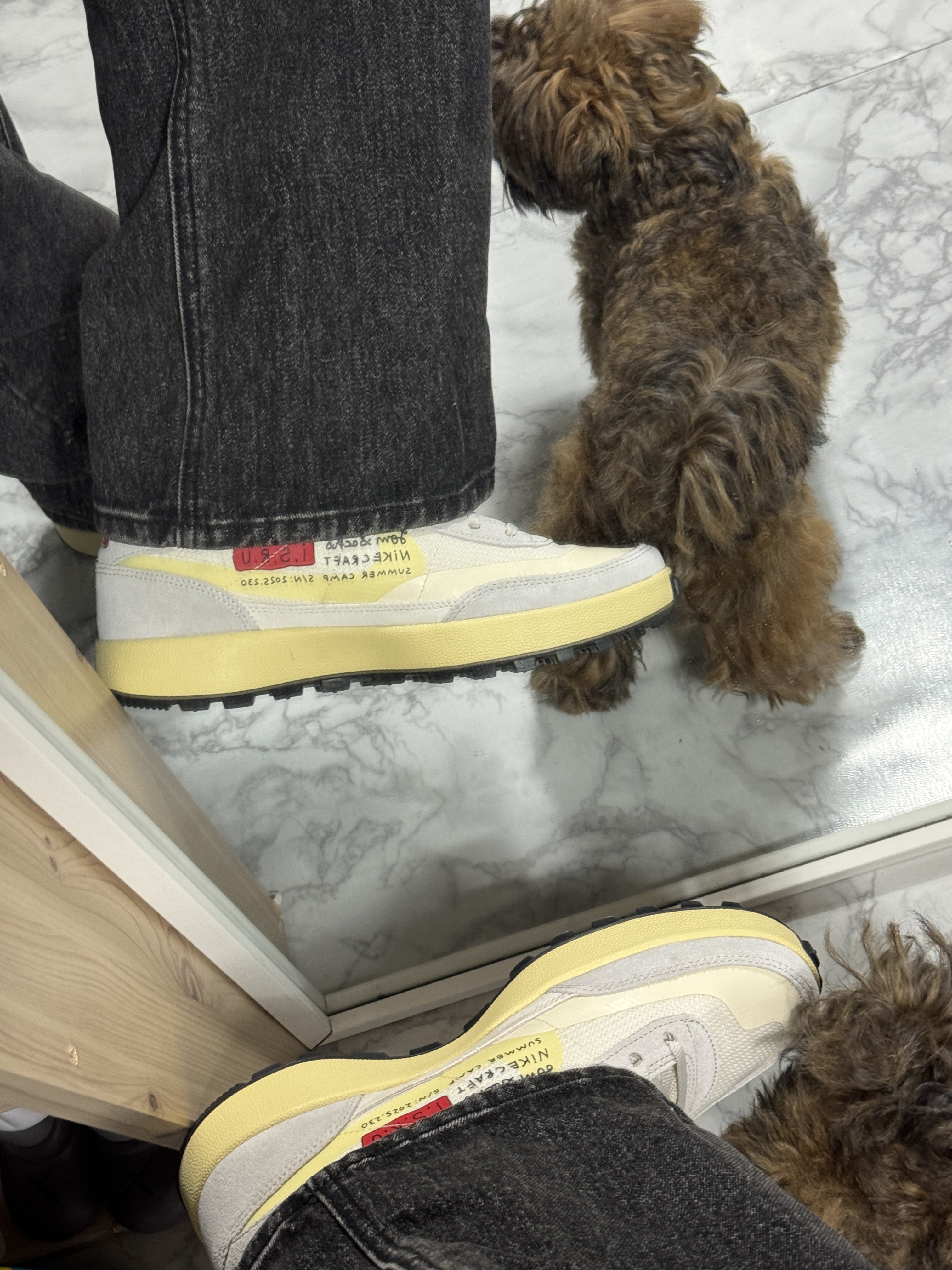 Palace x McDonald's Logo T-Shirt White - 23FW, Nike x Tom Sachs General Purpose Shoe Grey Yellow 착용 스타일 - 4