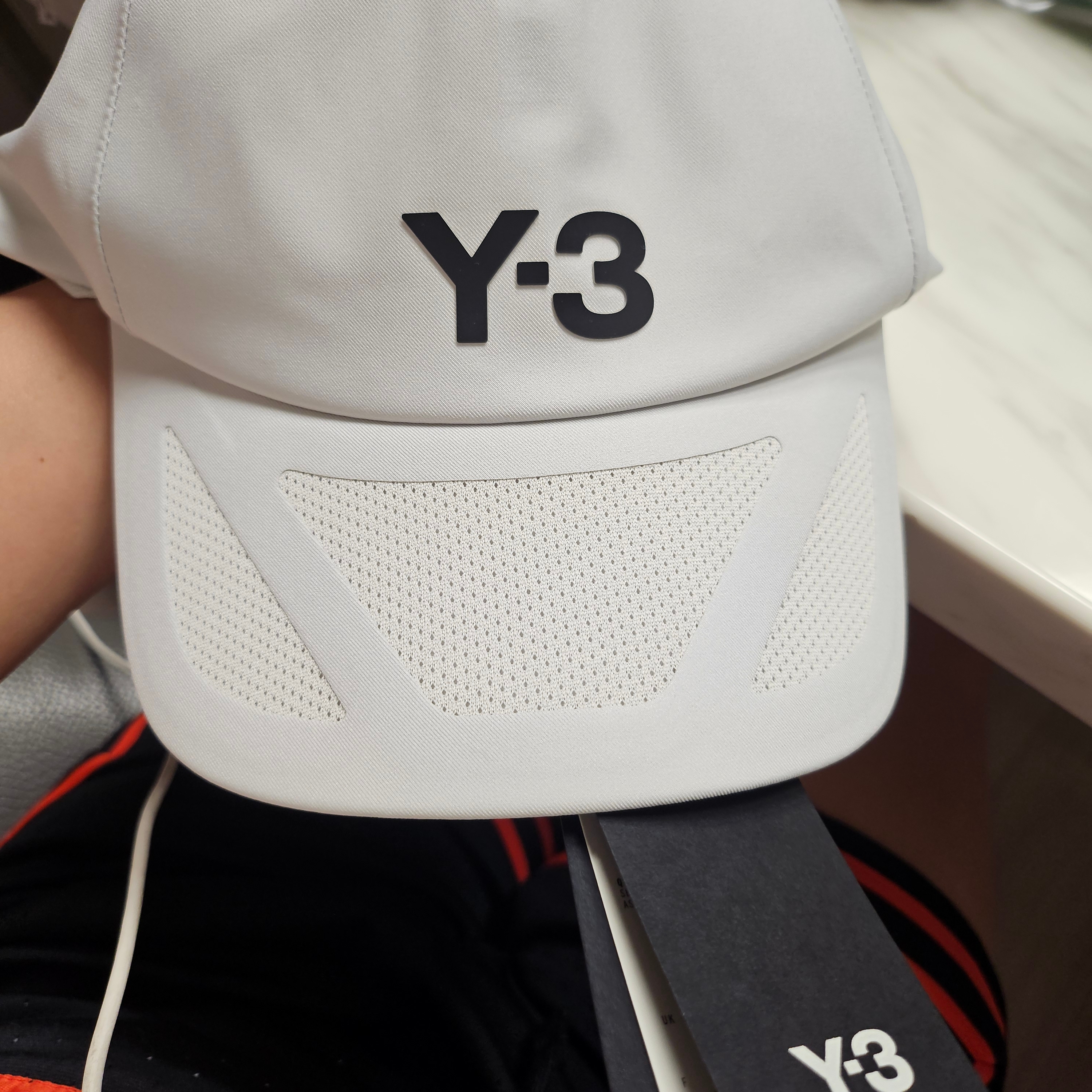 Y-3 Baseball Cap Climacool Orbit Grey Black 착용 스타일 - 1
