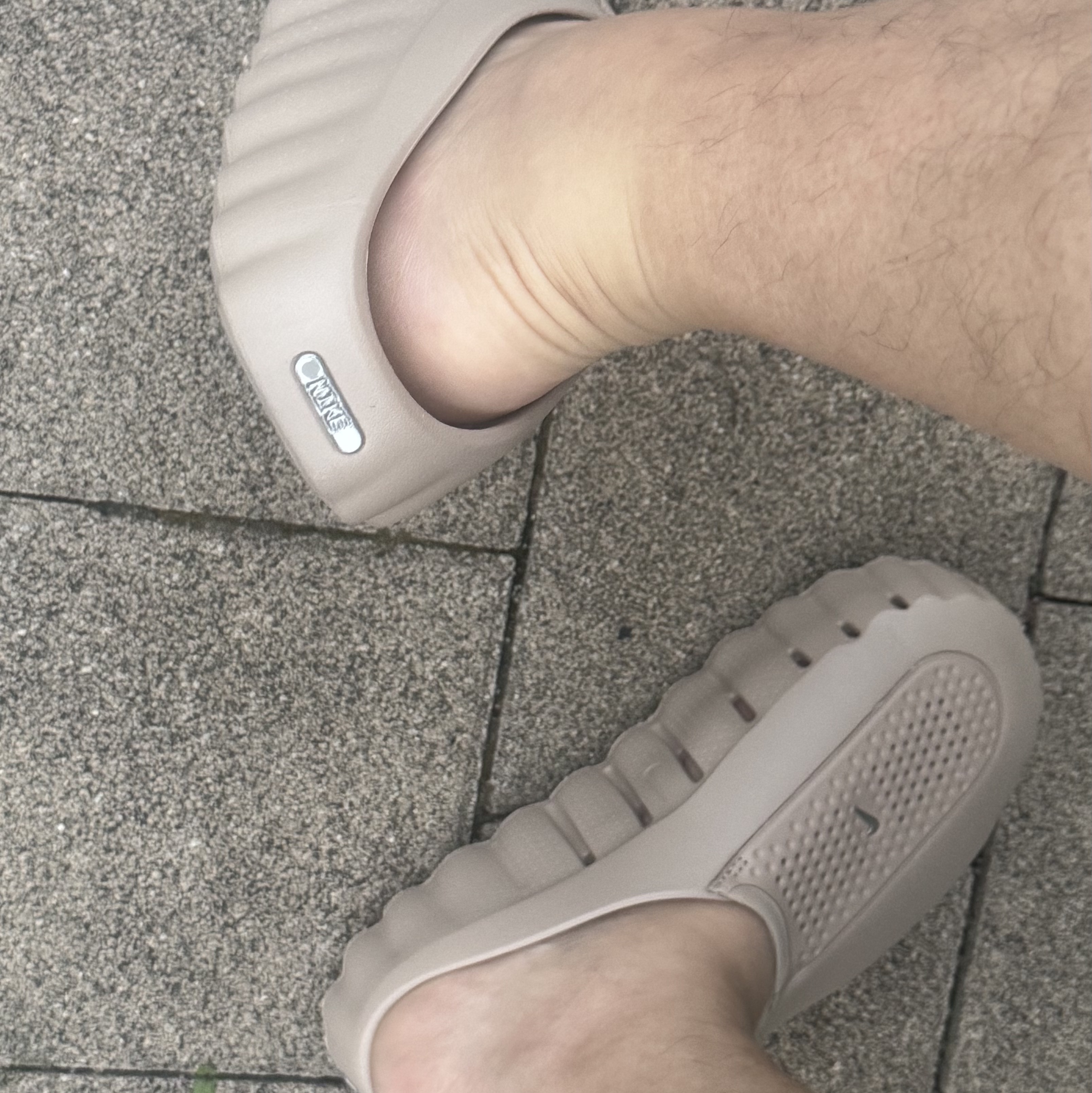 Nike Mind 001 Hemp Pale Ivory 착용 스타일 - 1