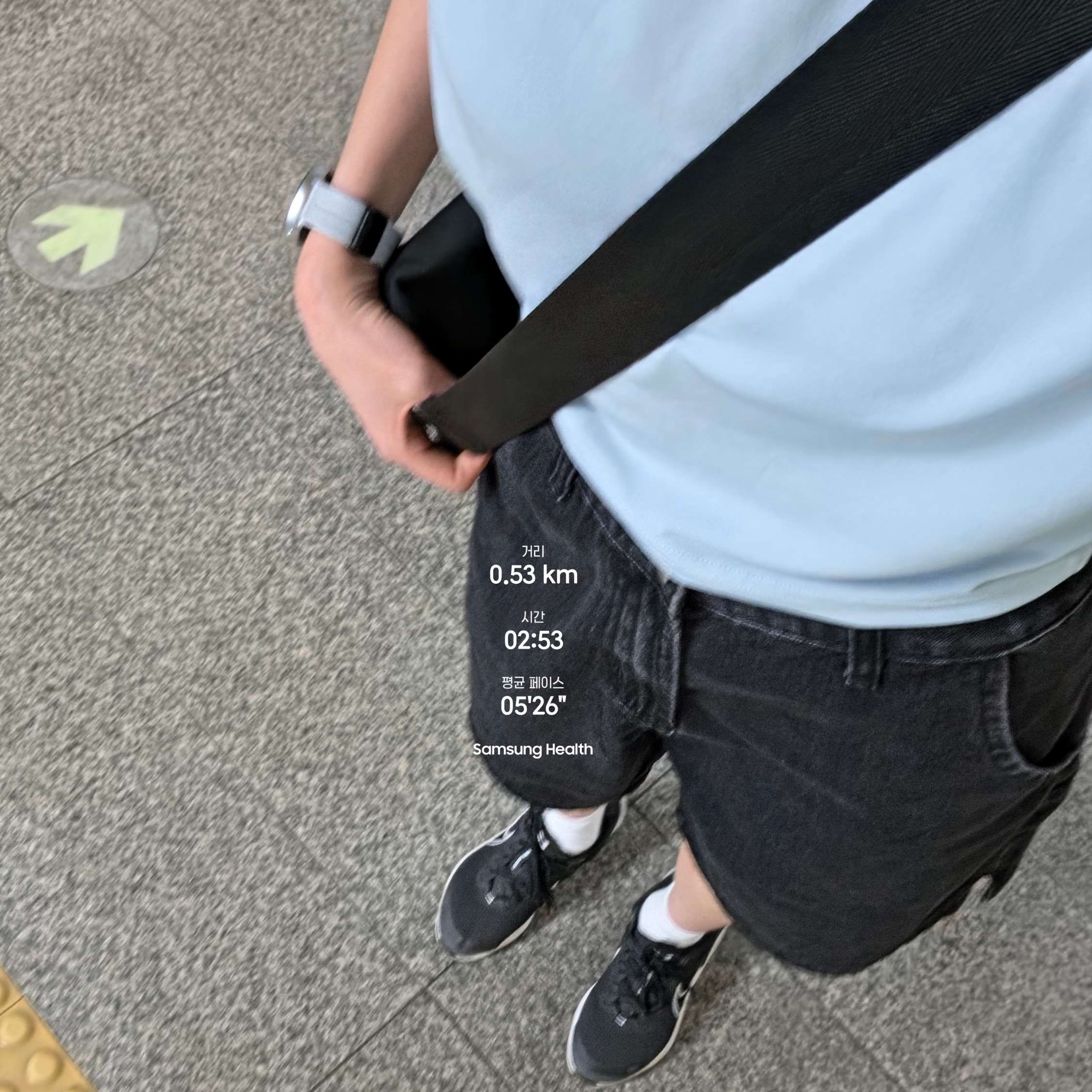 Nike Renew Run 3 Black White 착용 스타일