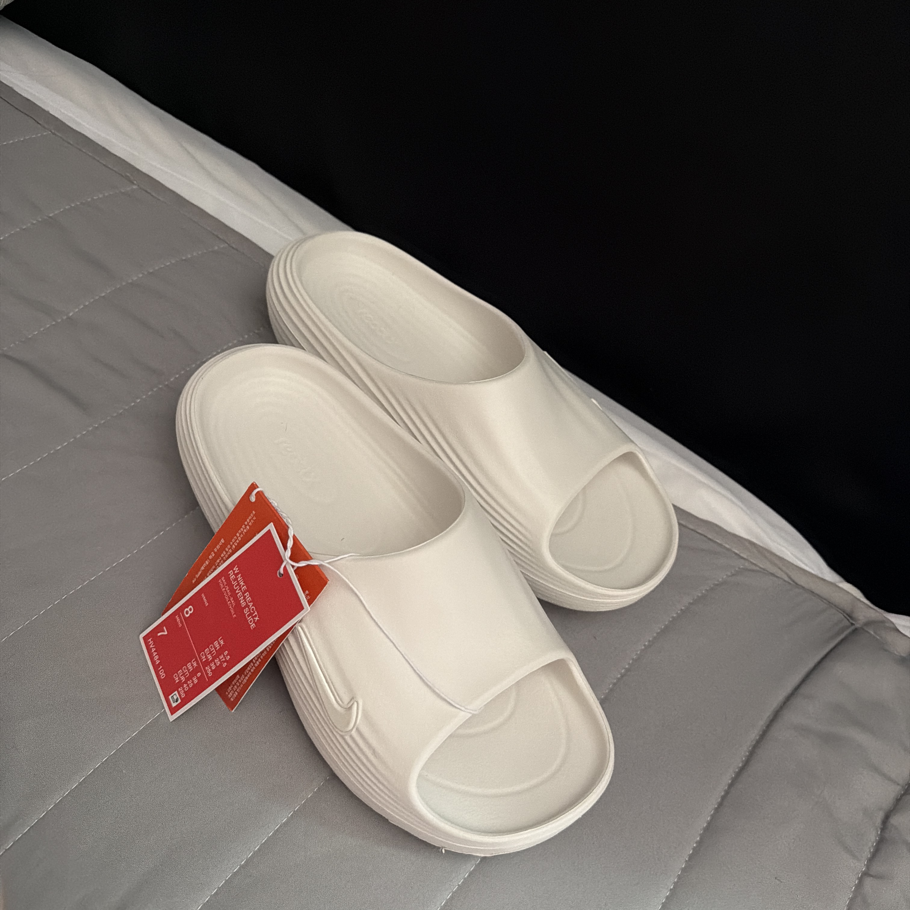 (W) Nike ReactX Rejuven8 Slide Sail 착용 스타일