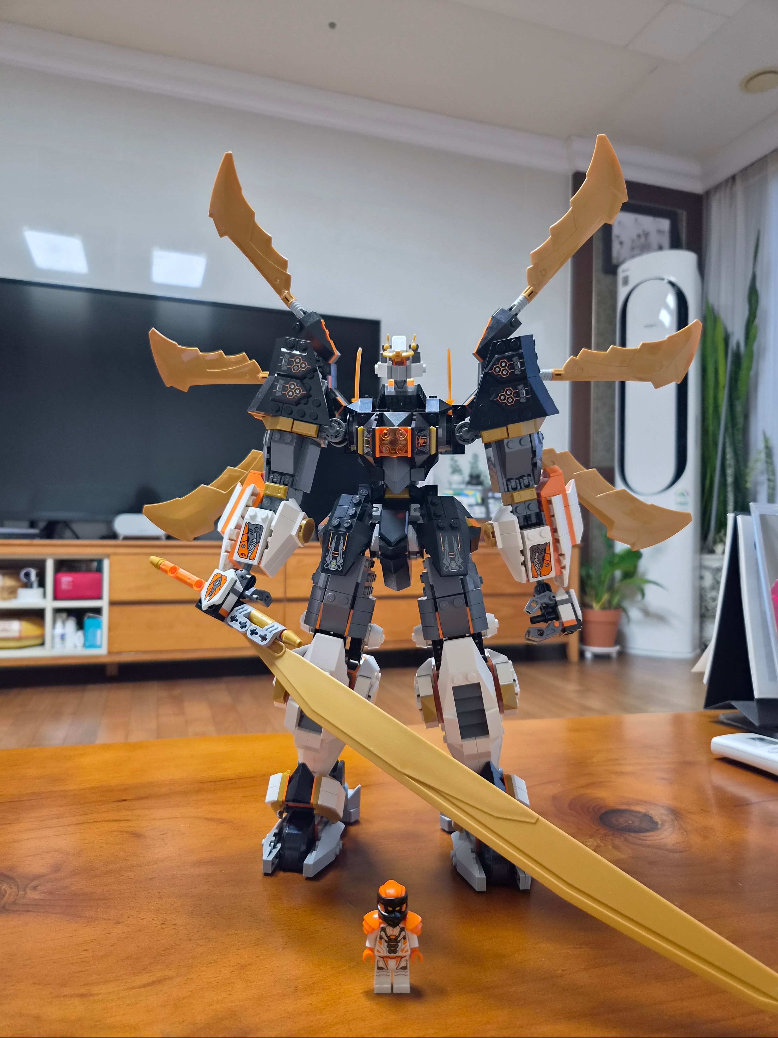 Lego Ninjago Cole's Titan Dragon Mech 착용 스타일 - 1