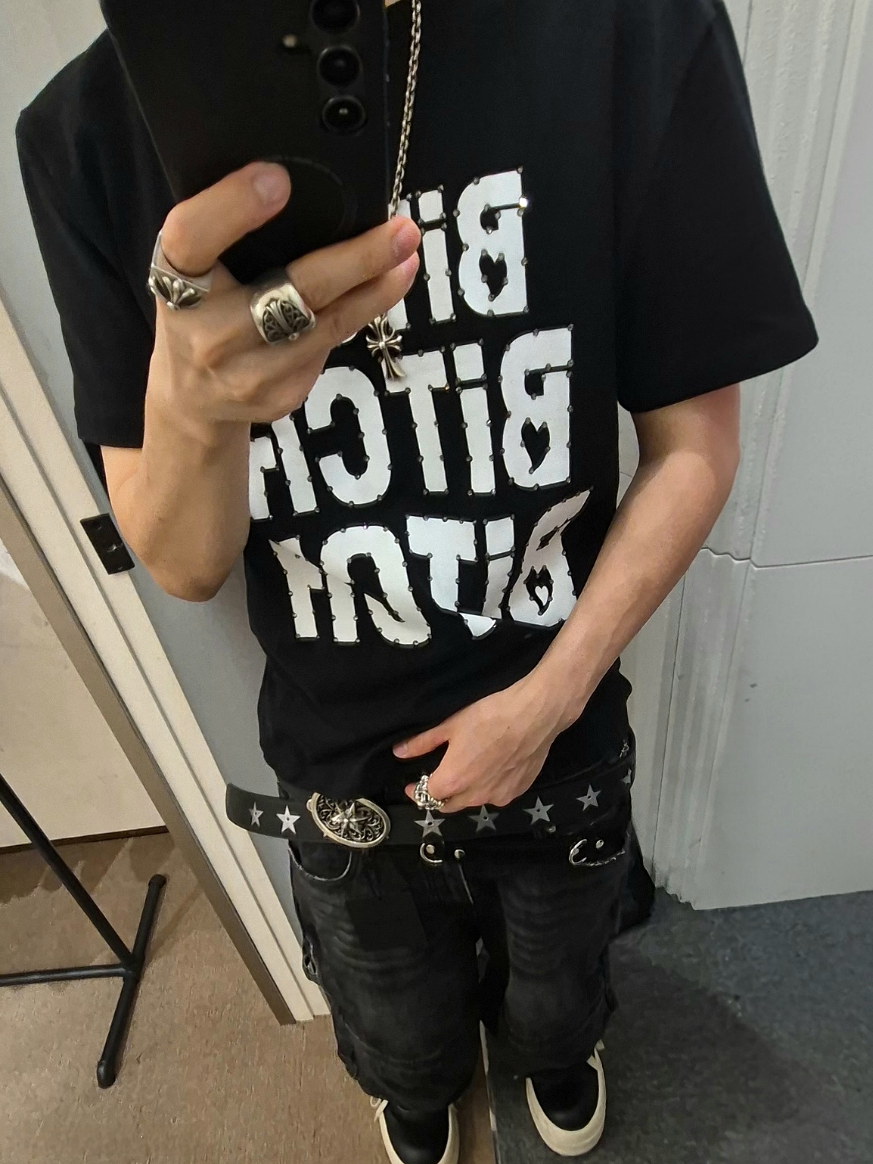 ROARINGRAD Crystal Stud T-Shirt White, ROARINGRAD Crystal Stud T-Shirt Black 착용 스타일 - 2