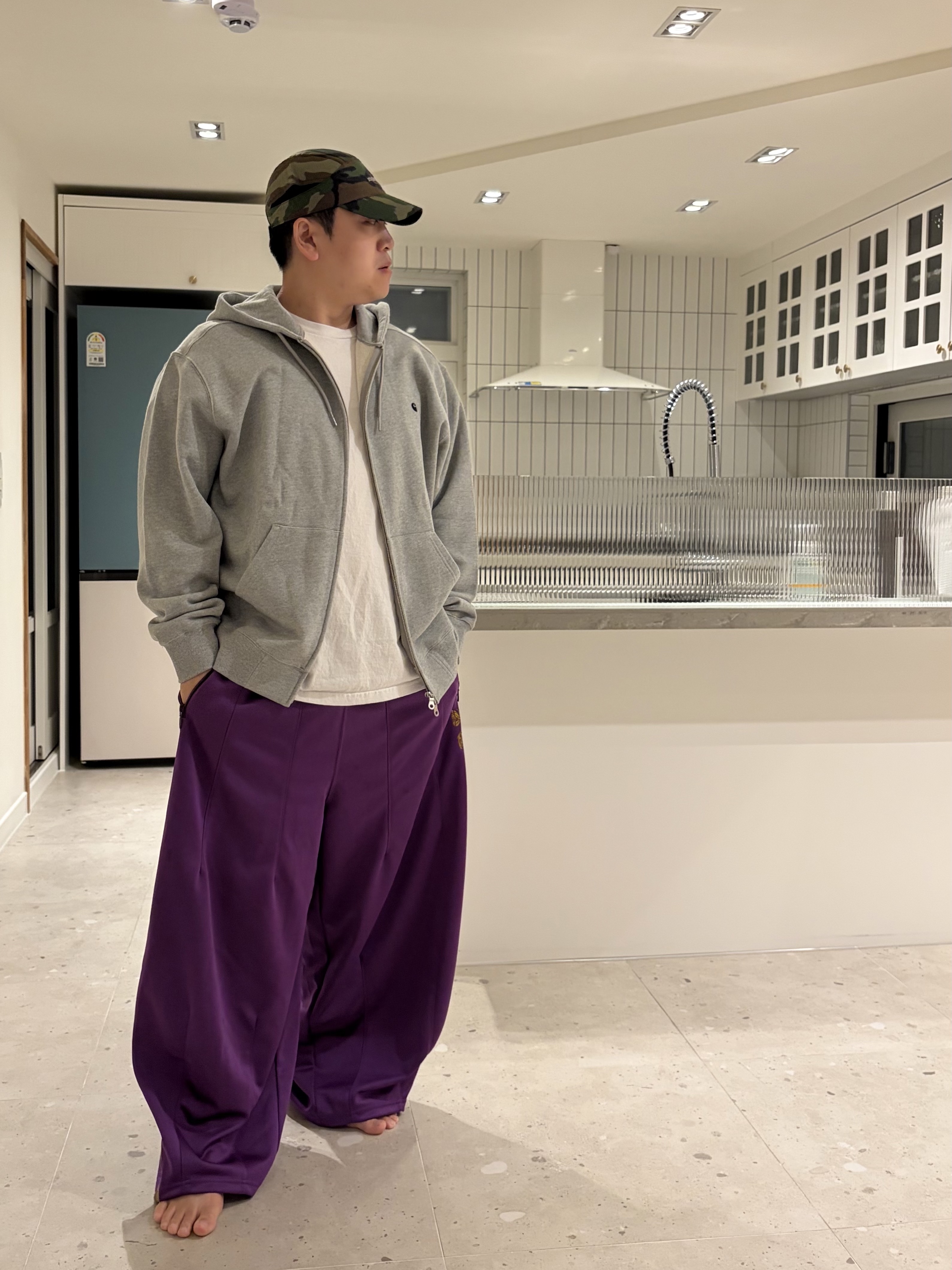 Stussy Skullcap Crinkle Stitch Cloud, Needles H.D. Track Pants Poly Smooth Brown 착용 스타일 - 4