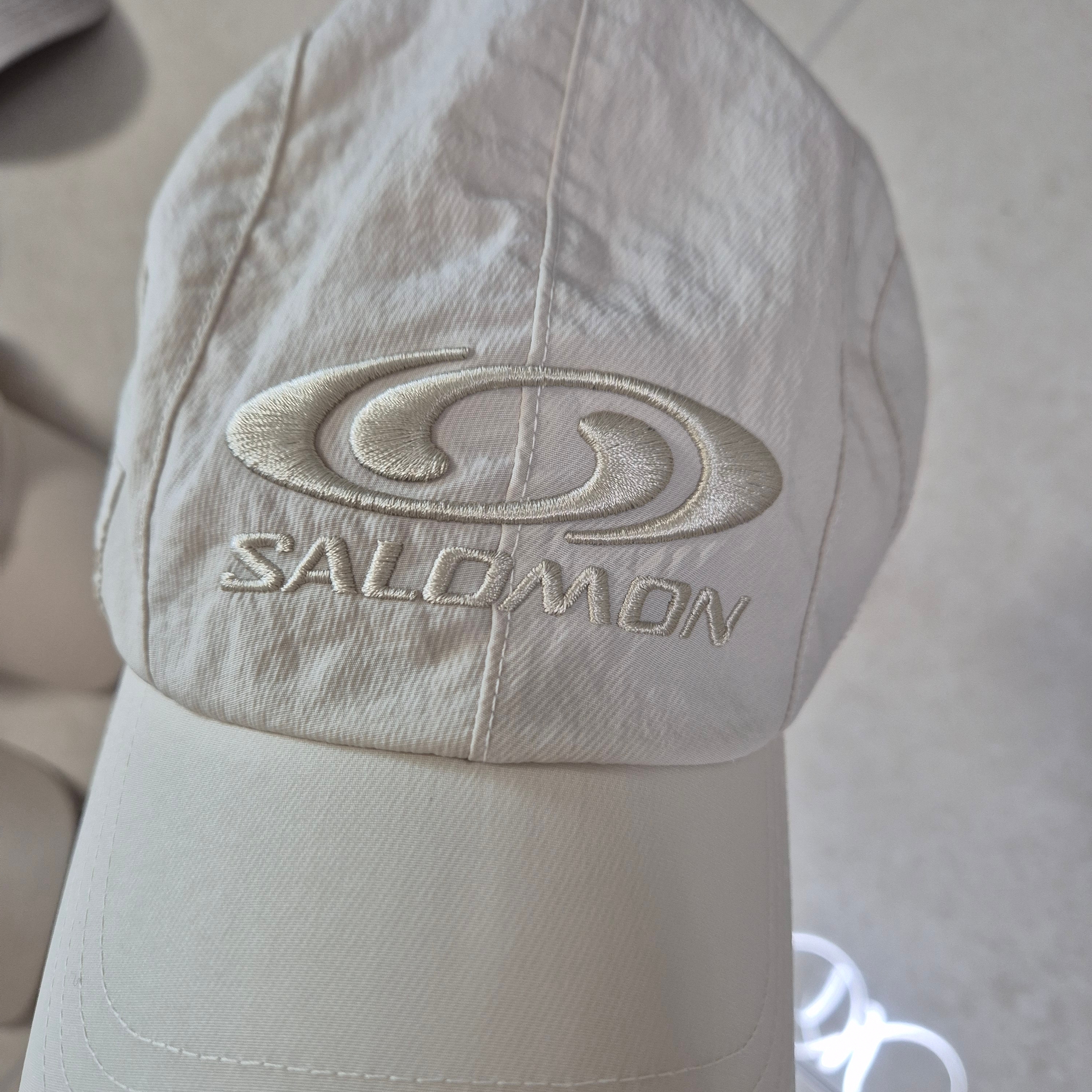 Salomon Link Ball Cap Ivory, (W) Alo Yoga Washed Off Duty Cap Sand Dollar 착용 스타일 - 1