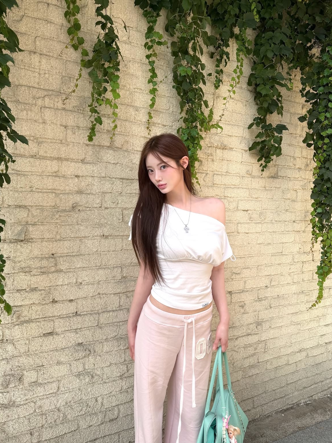 Rosefrantz Patchwork Bootcut Sweatpants [Pink] 착용 스타일 - 10