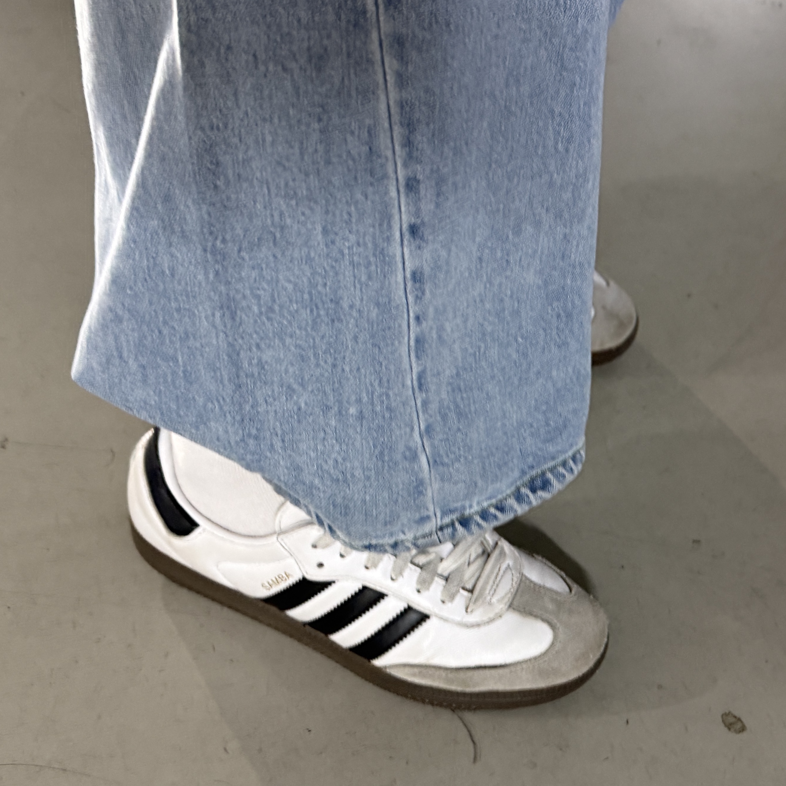 Adidas Samba OG Cloud White 착용 스타일