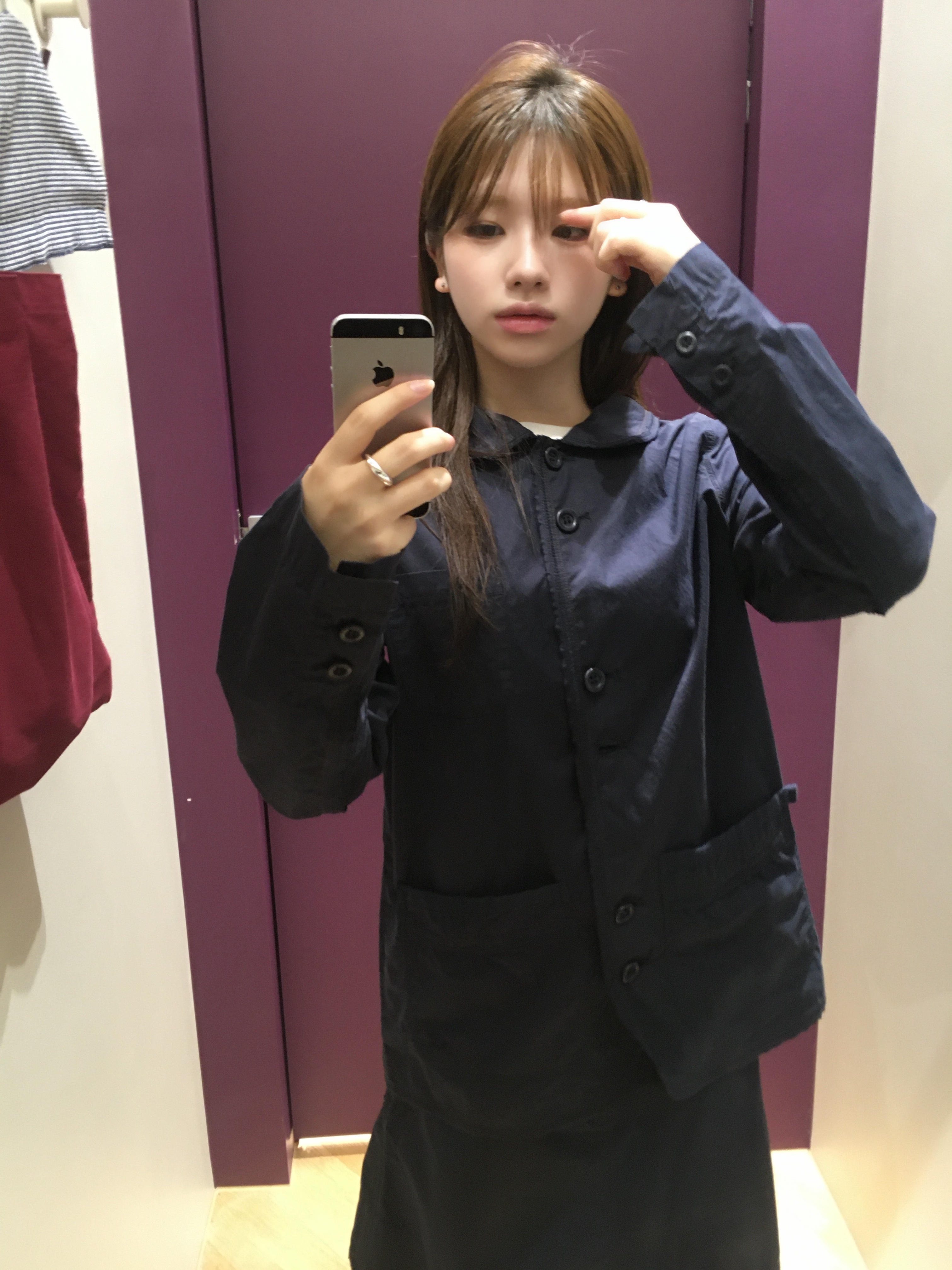 COYSEIO Raw Edge Cotton Jacket Navy, ERTR Front Pocket Cargo Denim Pants Light Blue 착용 스타일 - 1