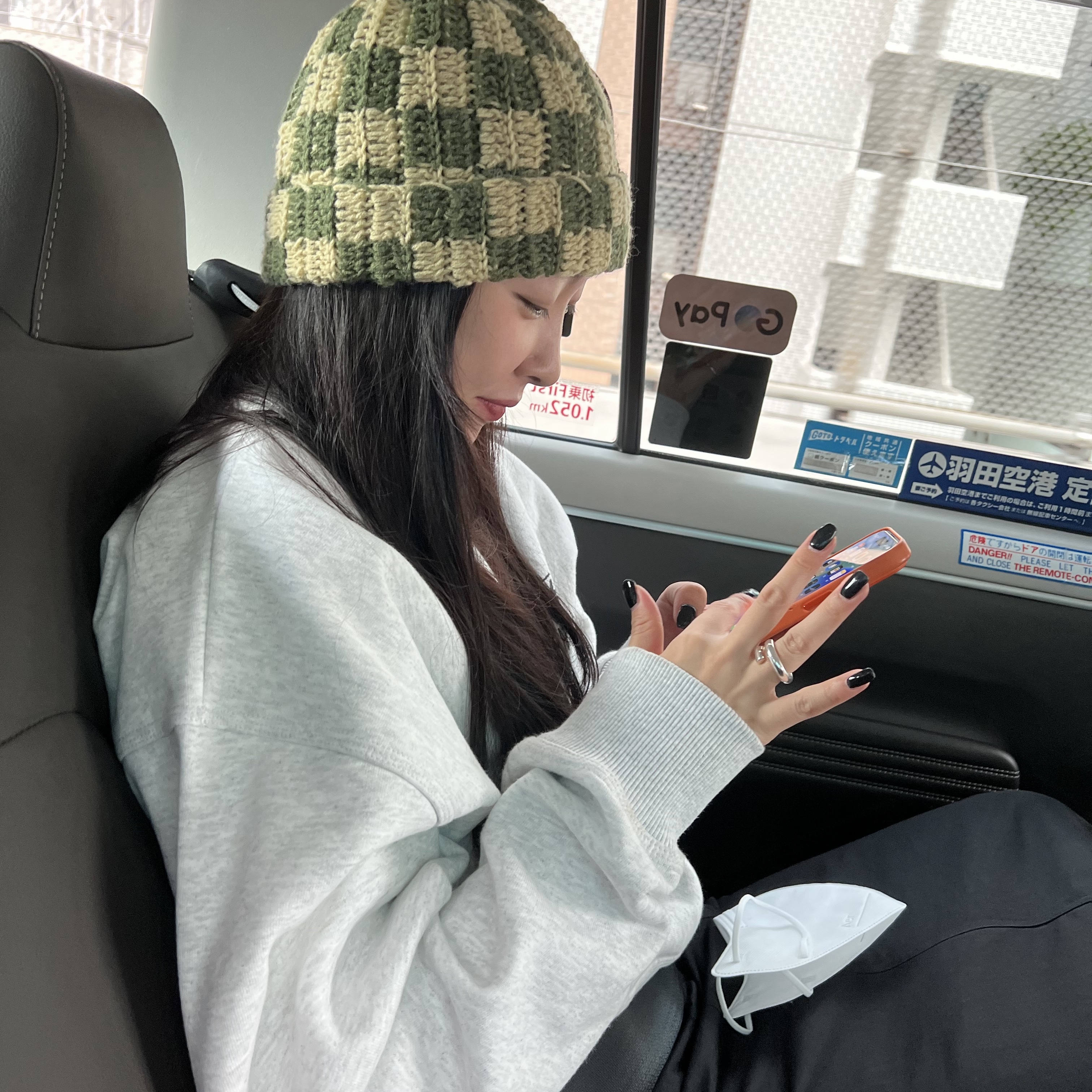 Stussy Crochet Checker Beanie Olive, Stussy Stock Paris Crew Ash Heather 착용 스타일 - 1