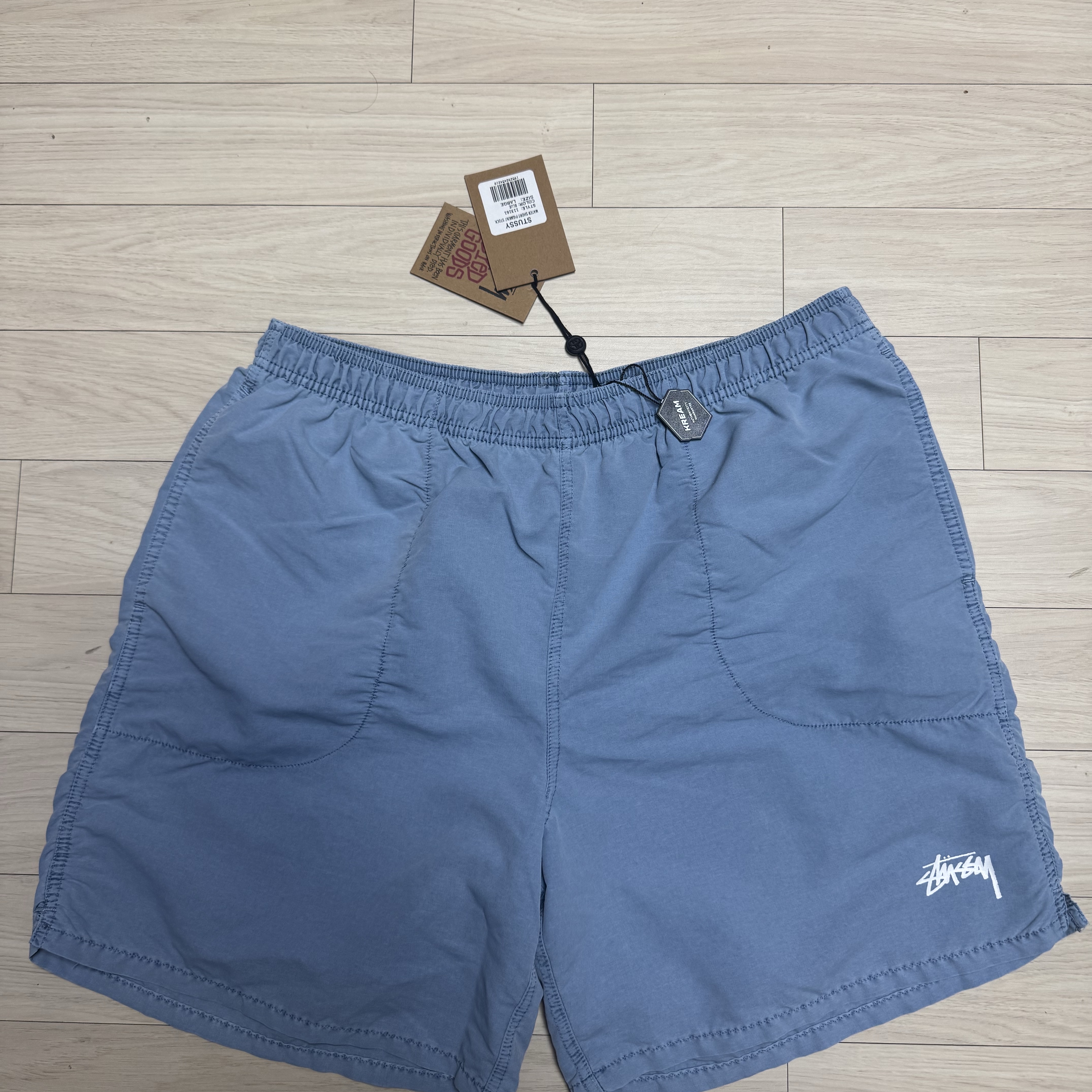 Stussy Stock Water Pigment Short Blue 착용 스타일