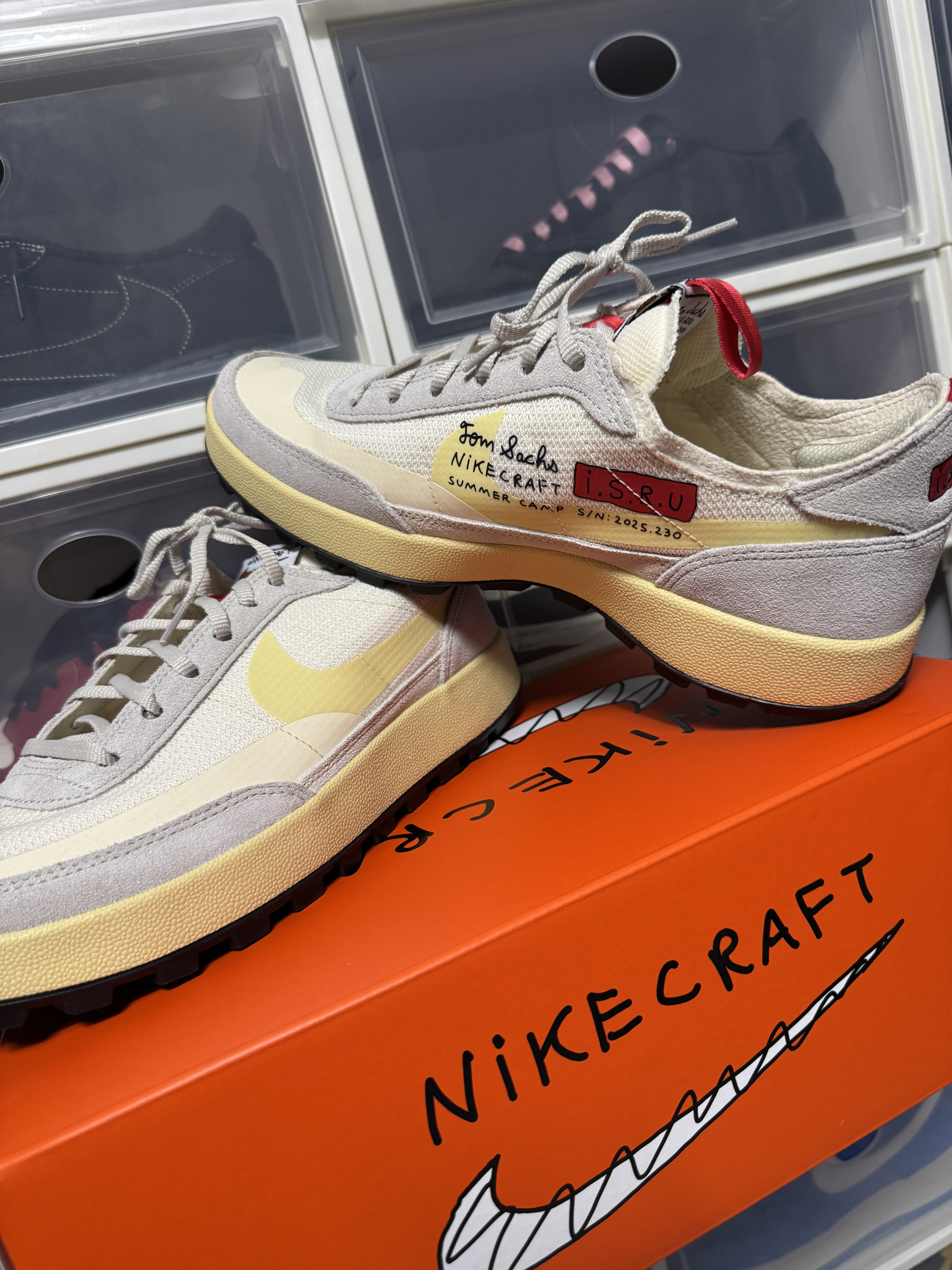 Palace x McDonald's Logo T-Shirt White - 23FW, Nike x Tom Sachs General Purpose Shoe Grey Yellow 착용 스타일 - 9