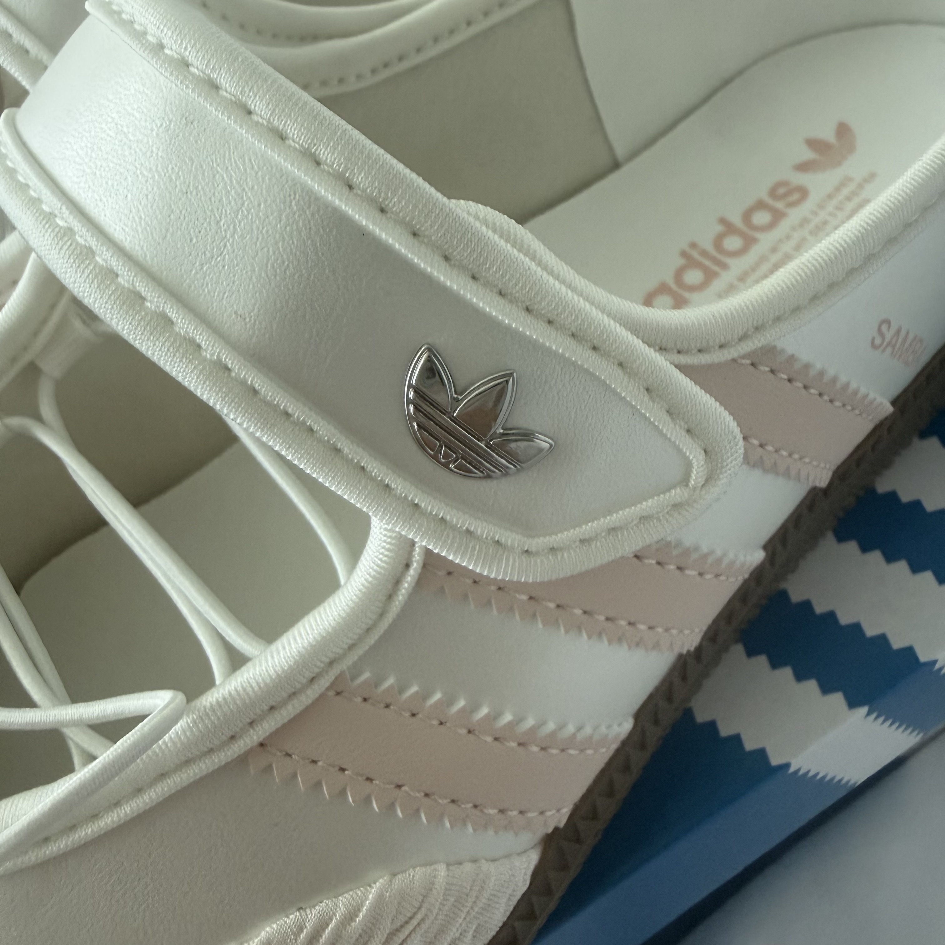 (W) Adidas Originals Samba Jane Core White Chalk White 착용 스타일 - 2