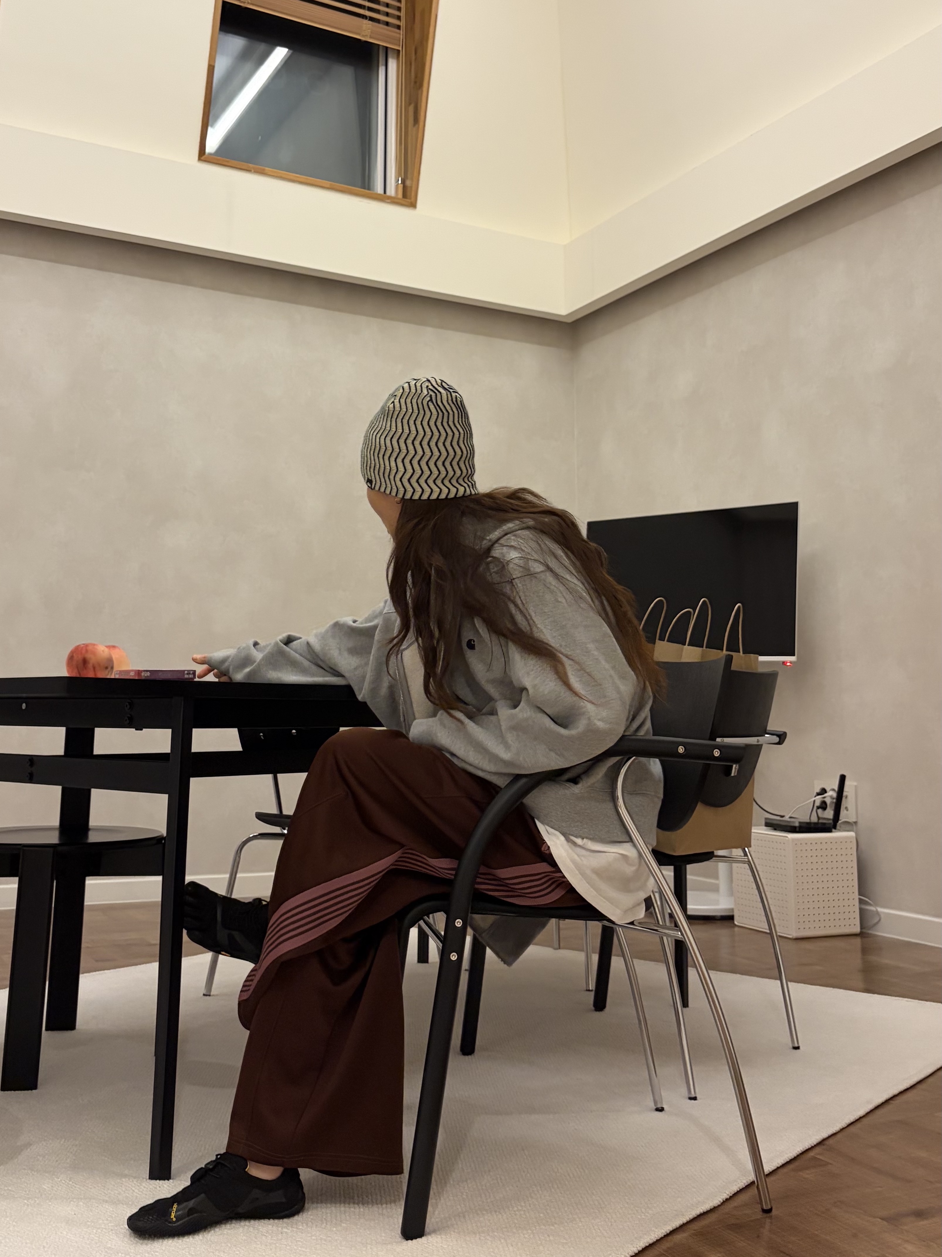 Stussy Skullcap Crinkle Stitch Cloud, Needles H.D. Track Pants Poly Smooth Brown 착용 스타일 - 1
