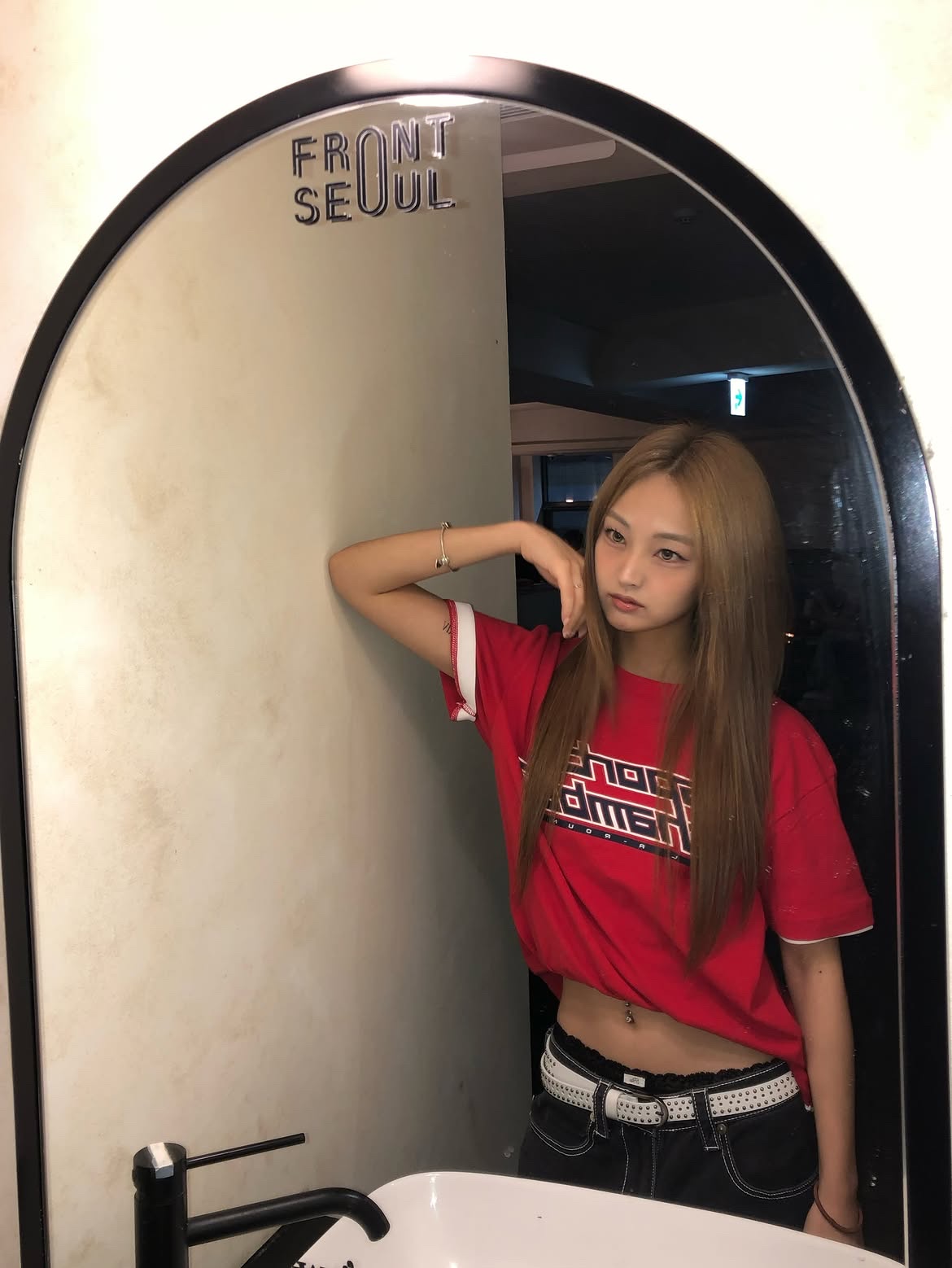 SPORT CHAMBER Pulse Logo T-Shirt Red 착용 스타일 - 1