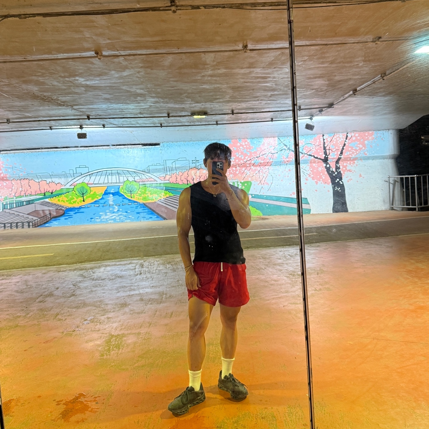 Nike Swim Essential 5 Inch Volley Shorts University Red, On Running x Post Archive Faction (Paf) Cloudmonster 2 Thorn Brown 착용 스타일 - 1