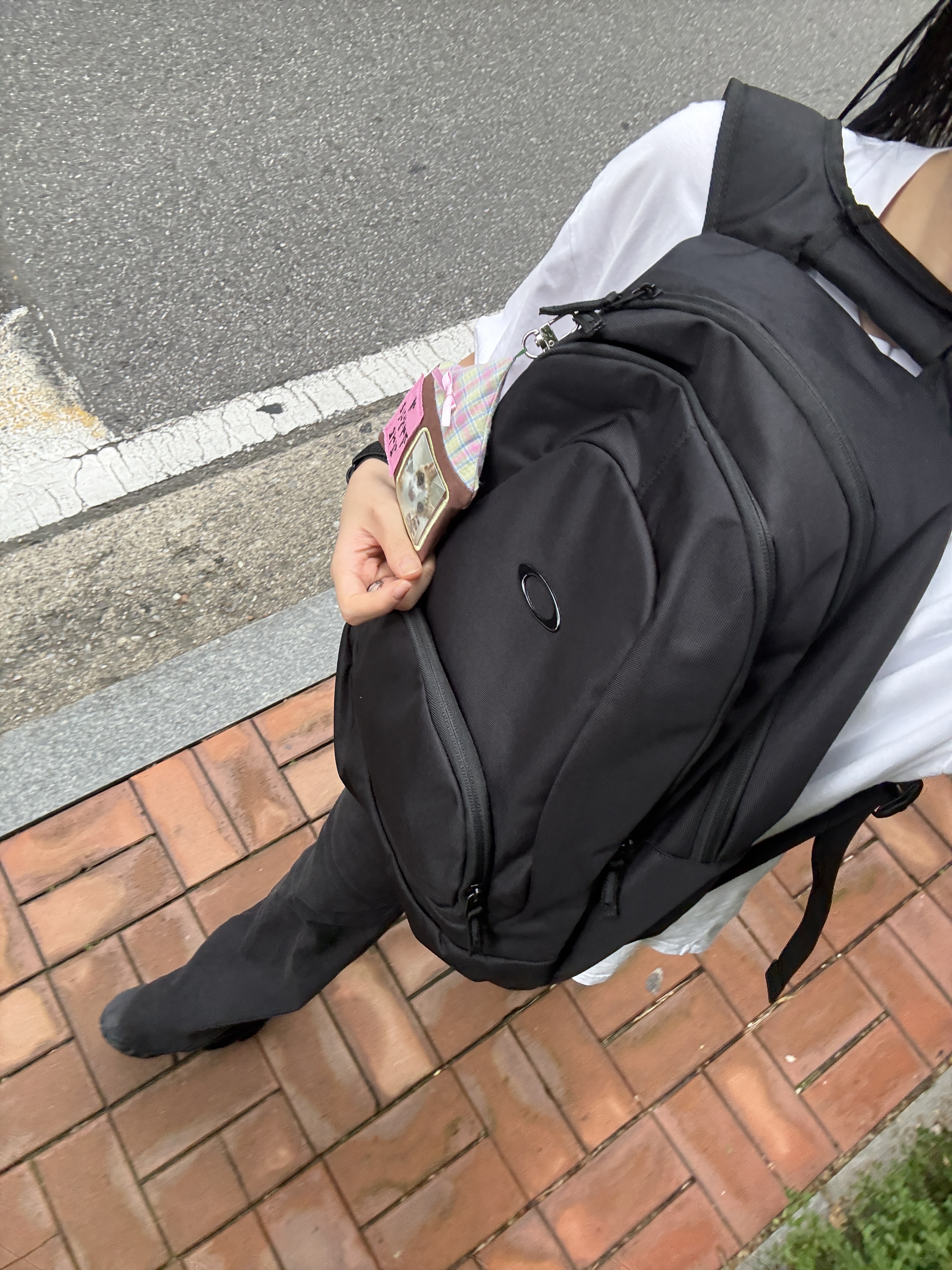 Oakley Primer Rc Laptop Bag Blackout 착용 스타일