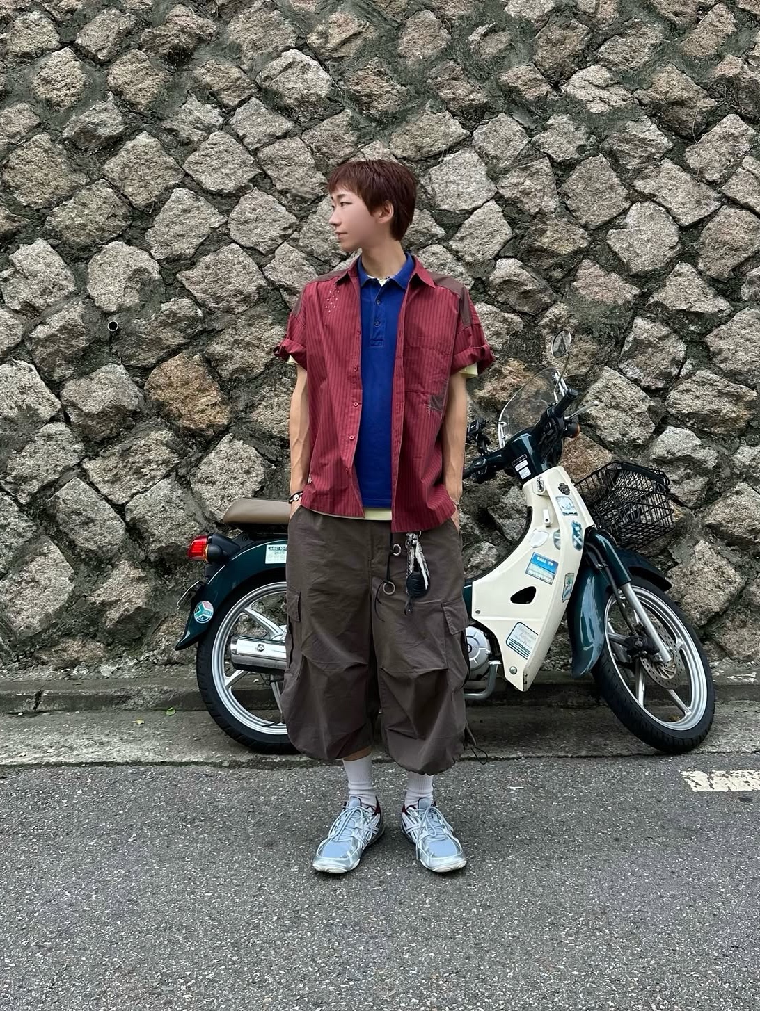 MAINBOOTH Patchwork Roll-up Shirt Red 착용 스타일 - 1