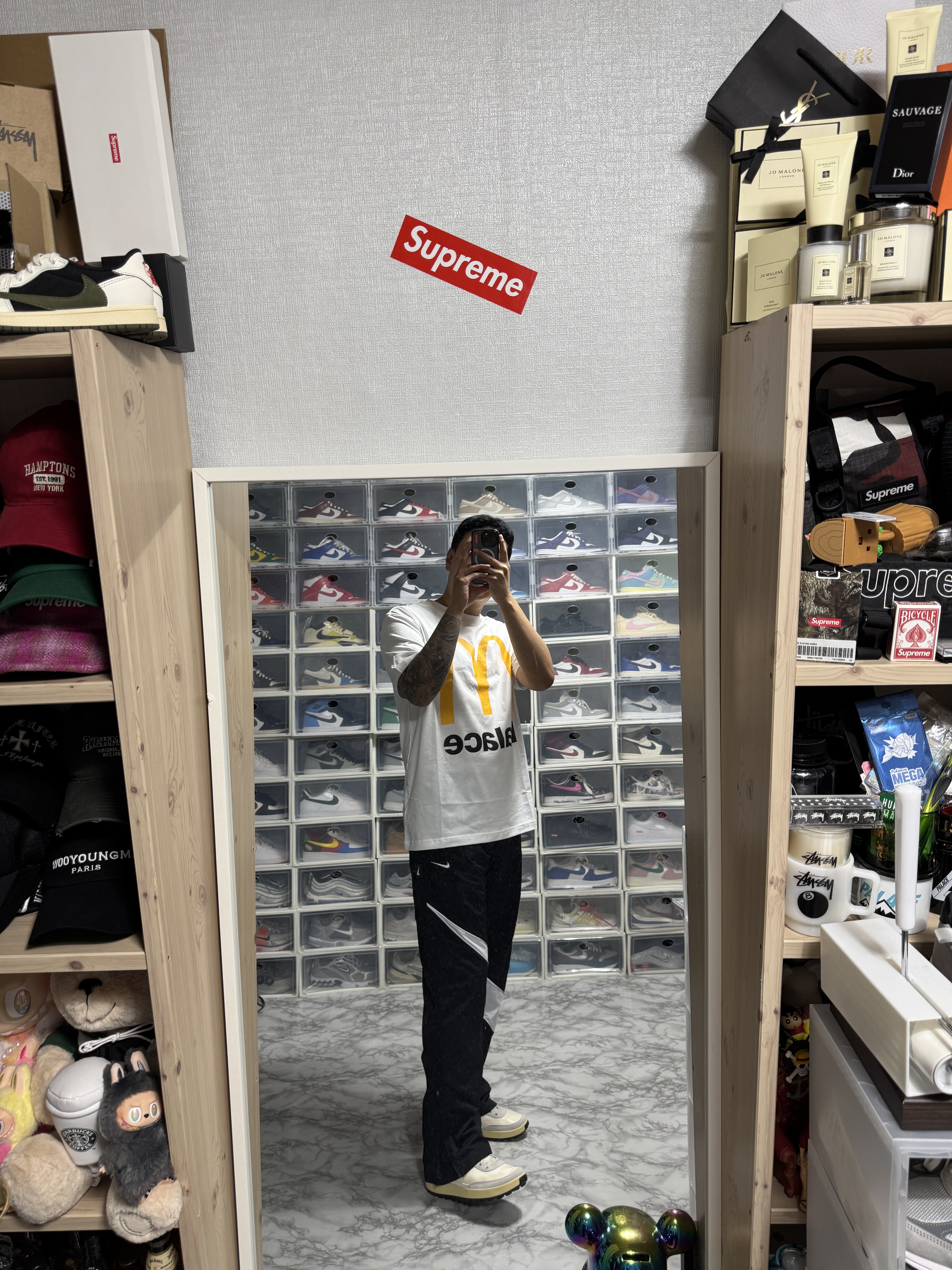 Palace x McDonald's Logo T-Shirt White - 23FW, Nike x Tom Sachs General Purpose Shoe Grey Yellow 착용 스타일 - 5