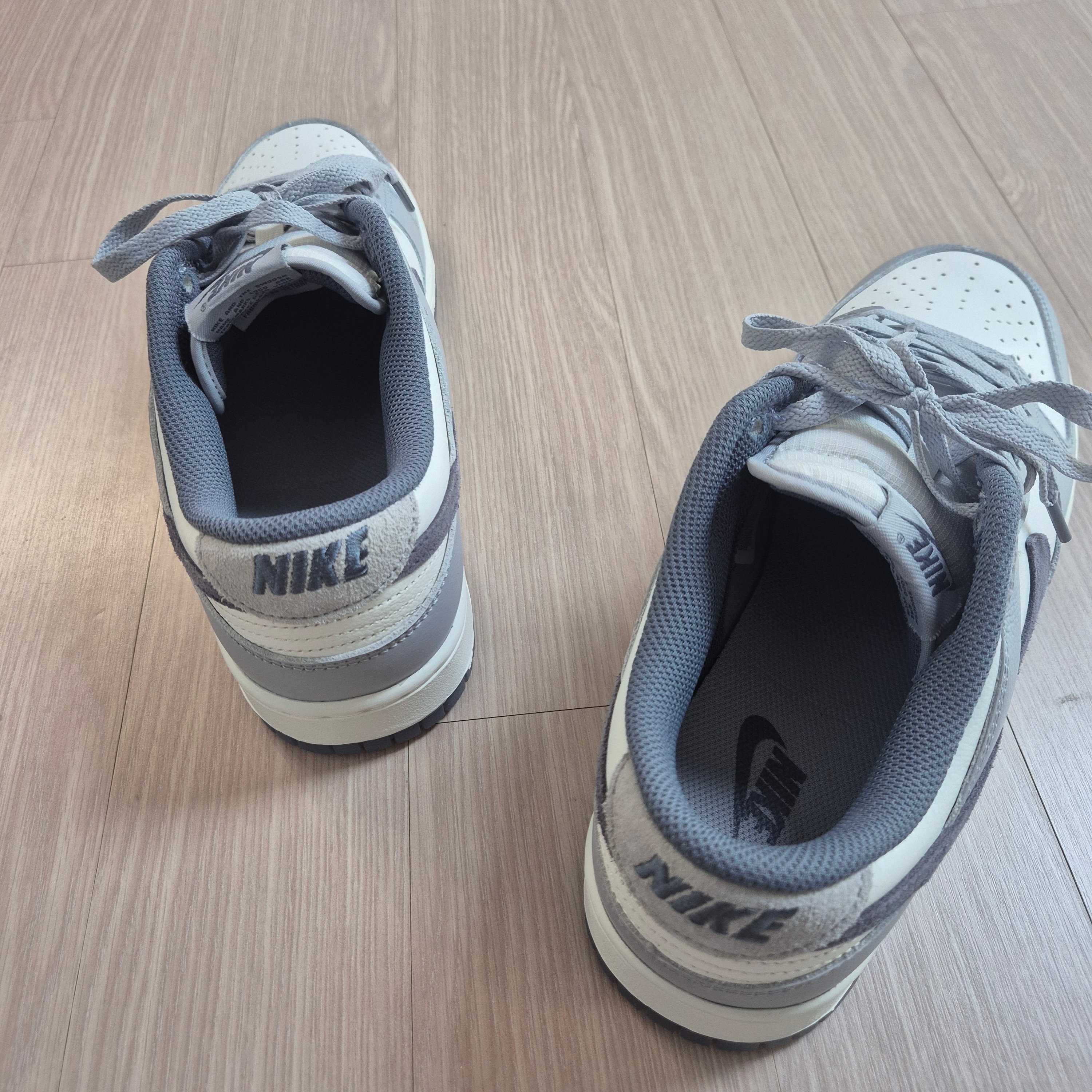 Nike Dunk Low Retro SE White Light Carbon 착용 스타일 - 1