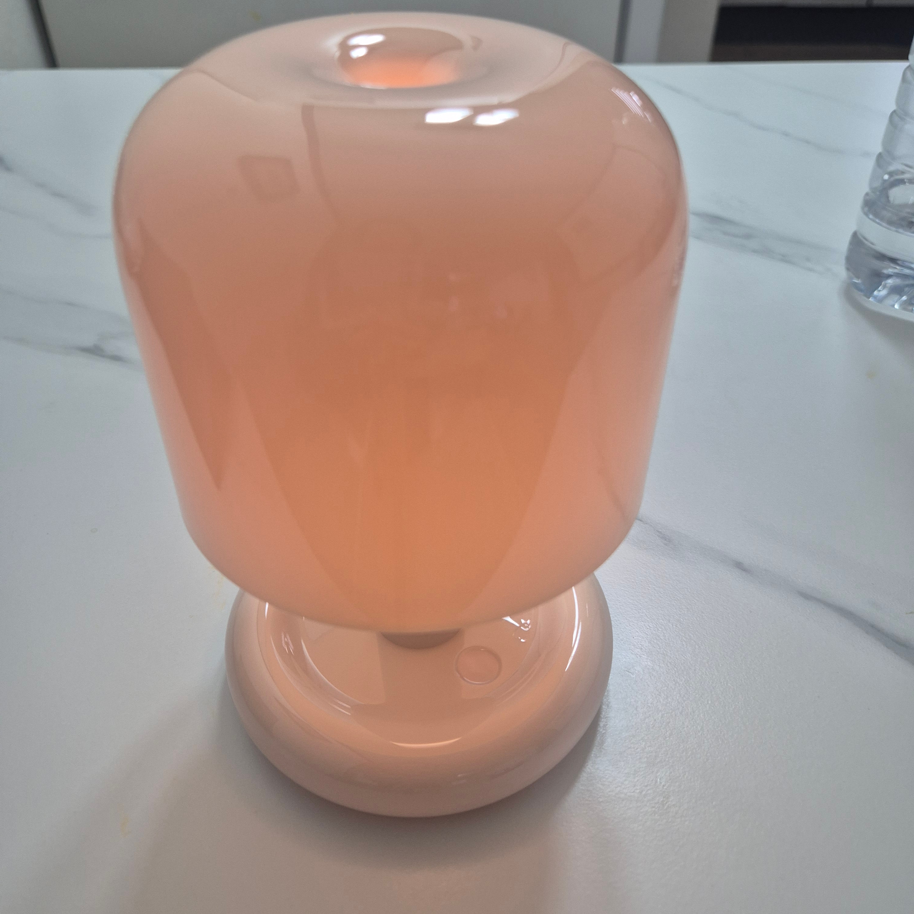 Royche One-Touch Dimmable Rechargeable Touch Lamp - Cute Giant Petit Decorative Mood Night Light 착용 스타일