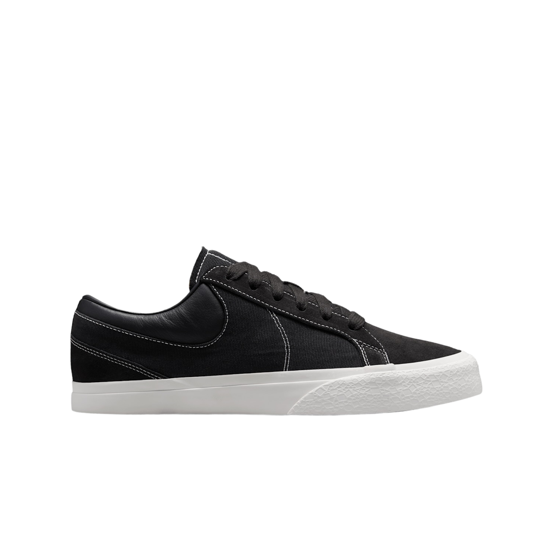 IM2523-001 Nike Blazy Black and Sail