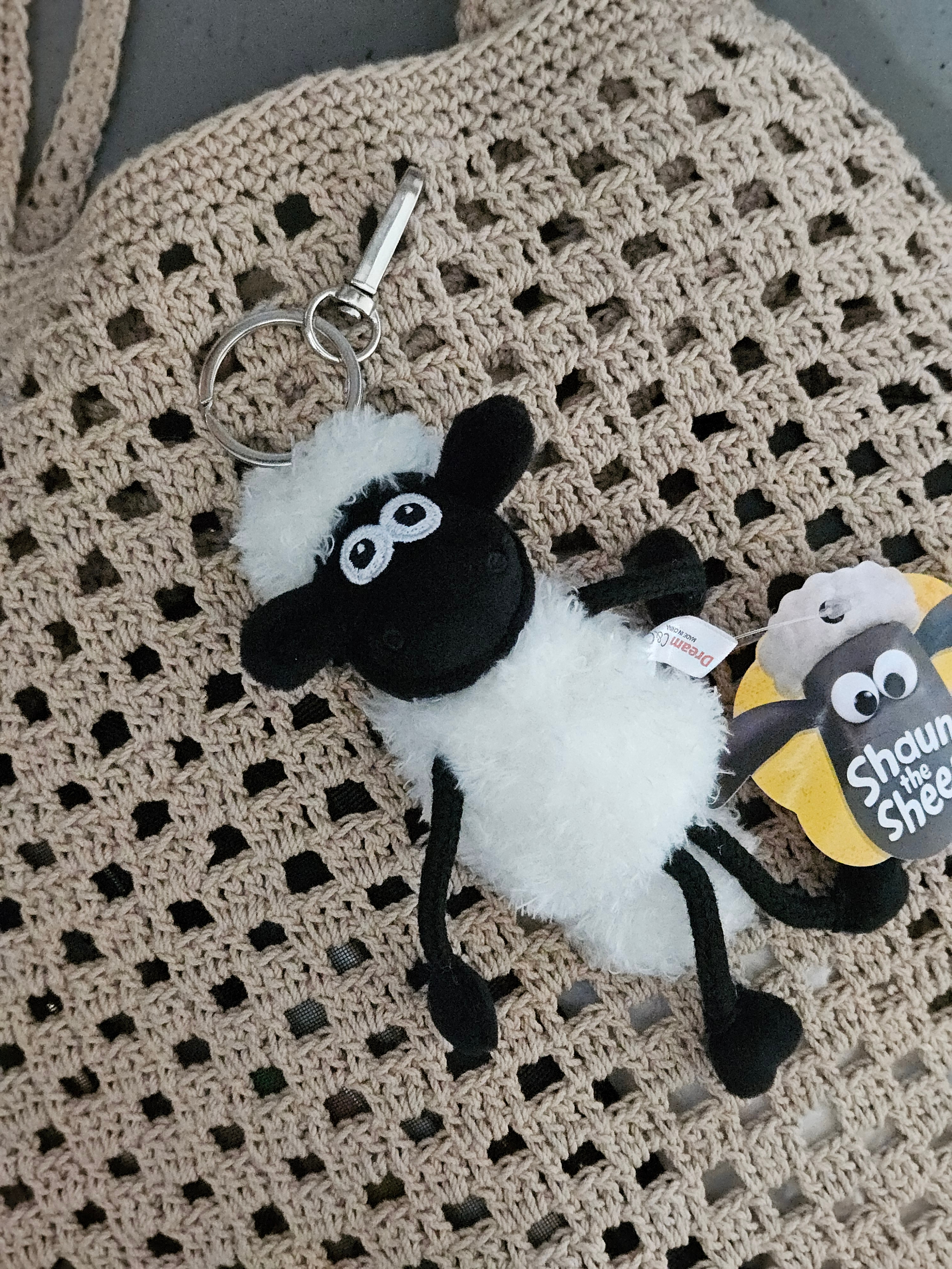 Dream C&C Shaun The Sheep Mini  Keyring Plush 12cm 착용 스타일