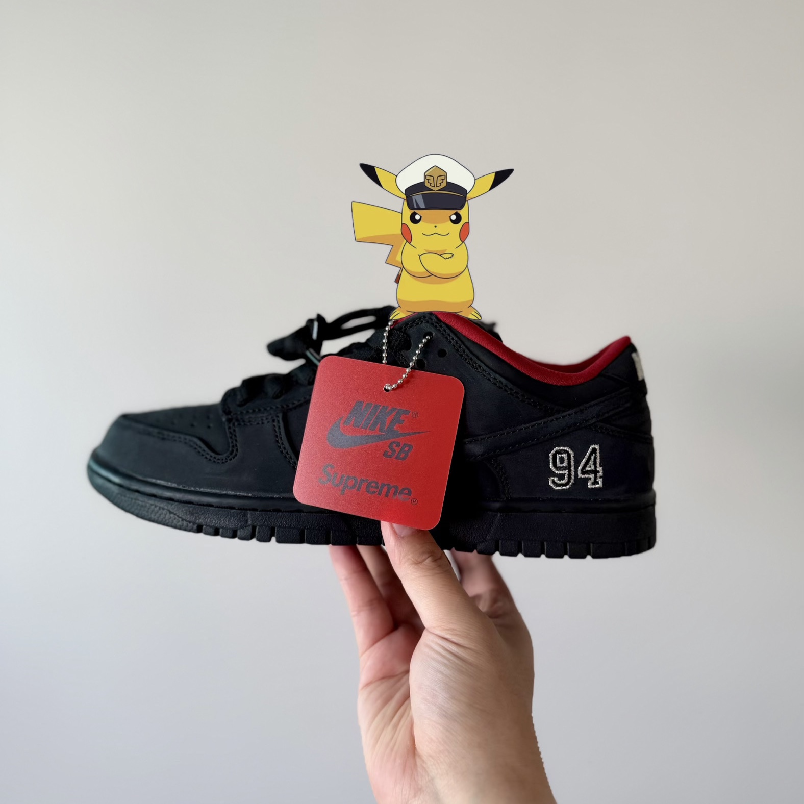 Nike x Supreme SB Dunk Low Black 착용 스타일 - 1