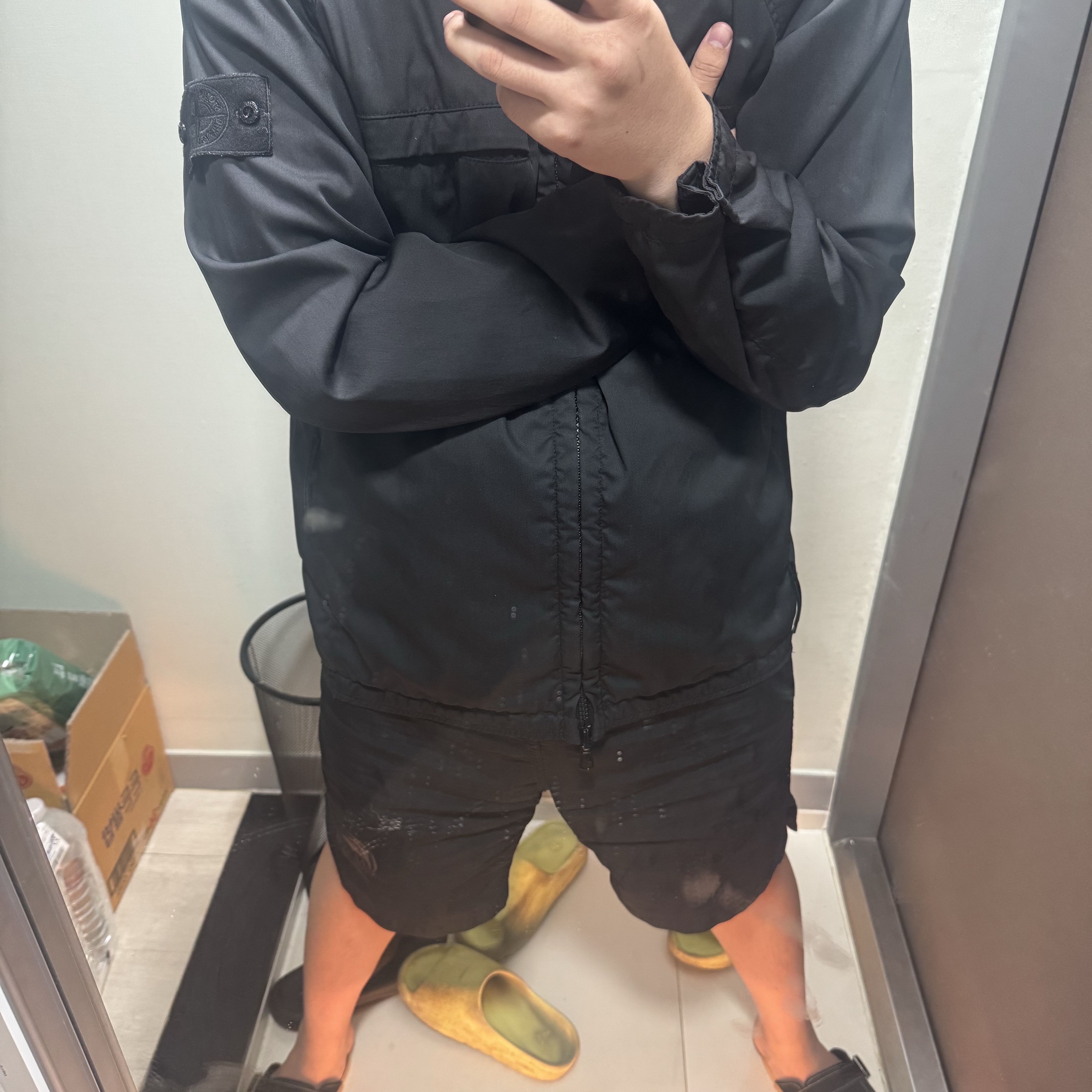 Stone Island 119F4 Ghost Piece Stretch Cotton Reversible Overshirt Black - 21SS 착용 스타일 - 2